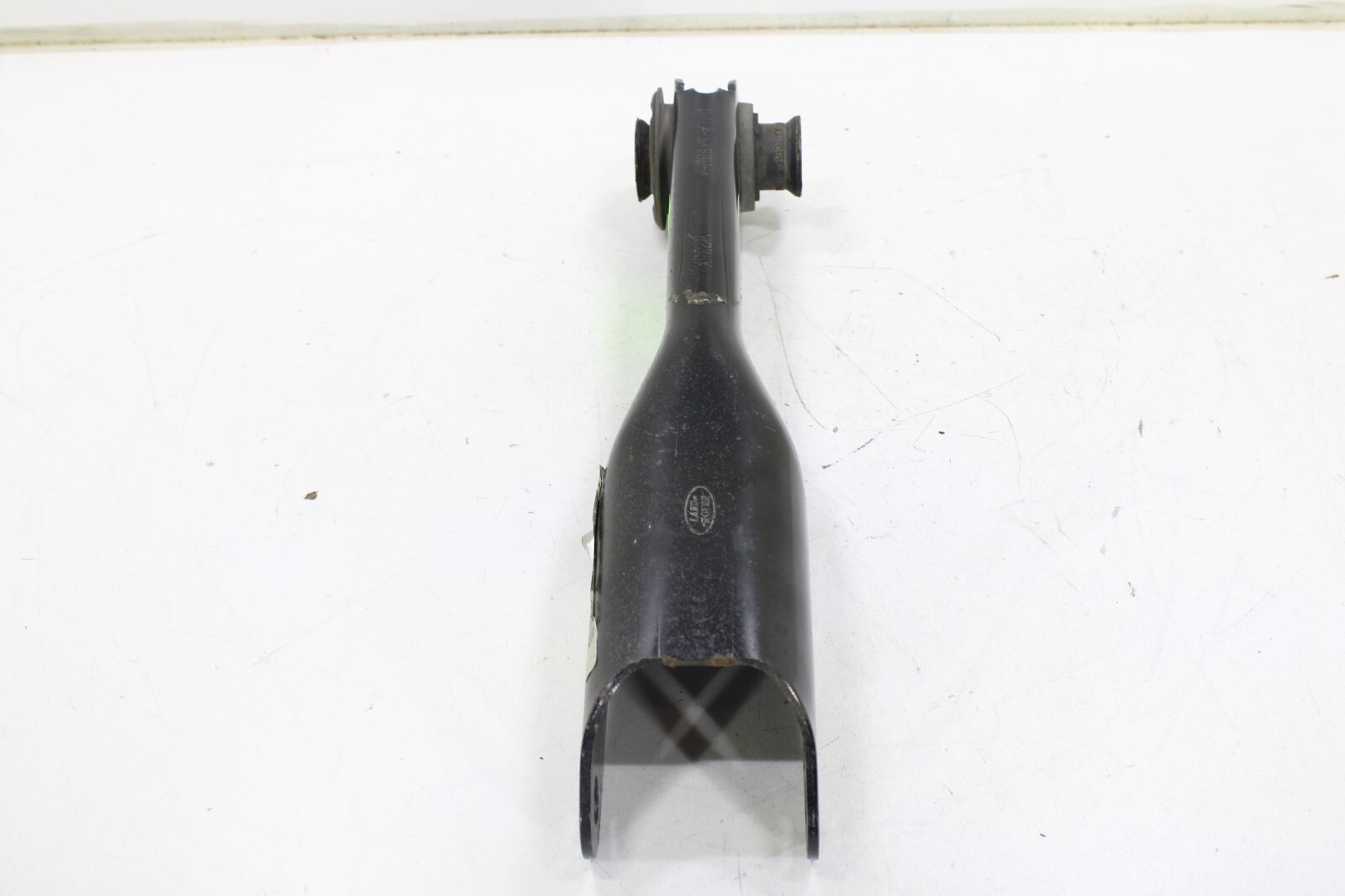 Land Rover Range Rover 2019-2023 OEM Control Arm Rear Lower Right – Image 9
