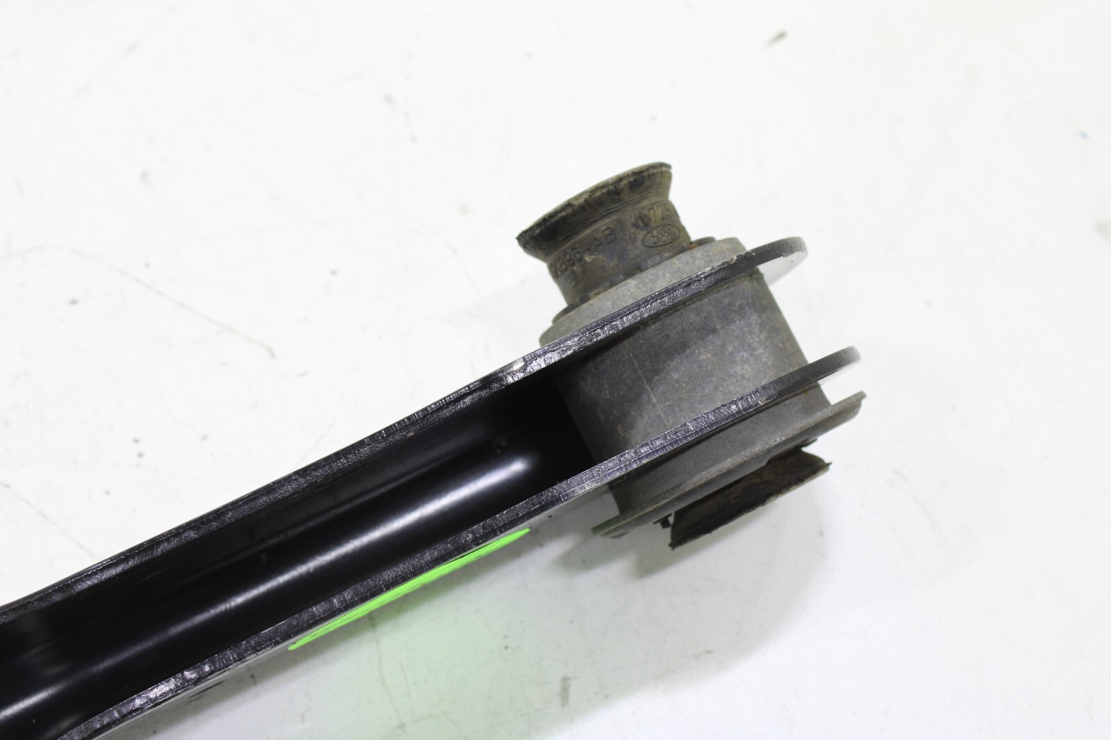 Land Rover Range Rover 2019-2023 OEM Control Arm Rear Lower Right – Image 13