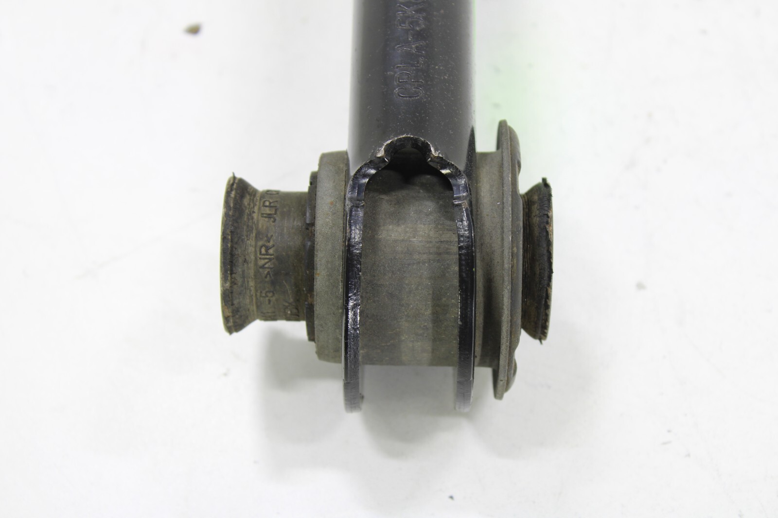 Land Rover Range Rover 2019-2023 OEM Control Arm Rear Lower Right – Image 15
