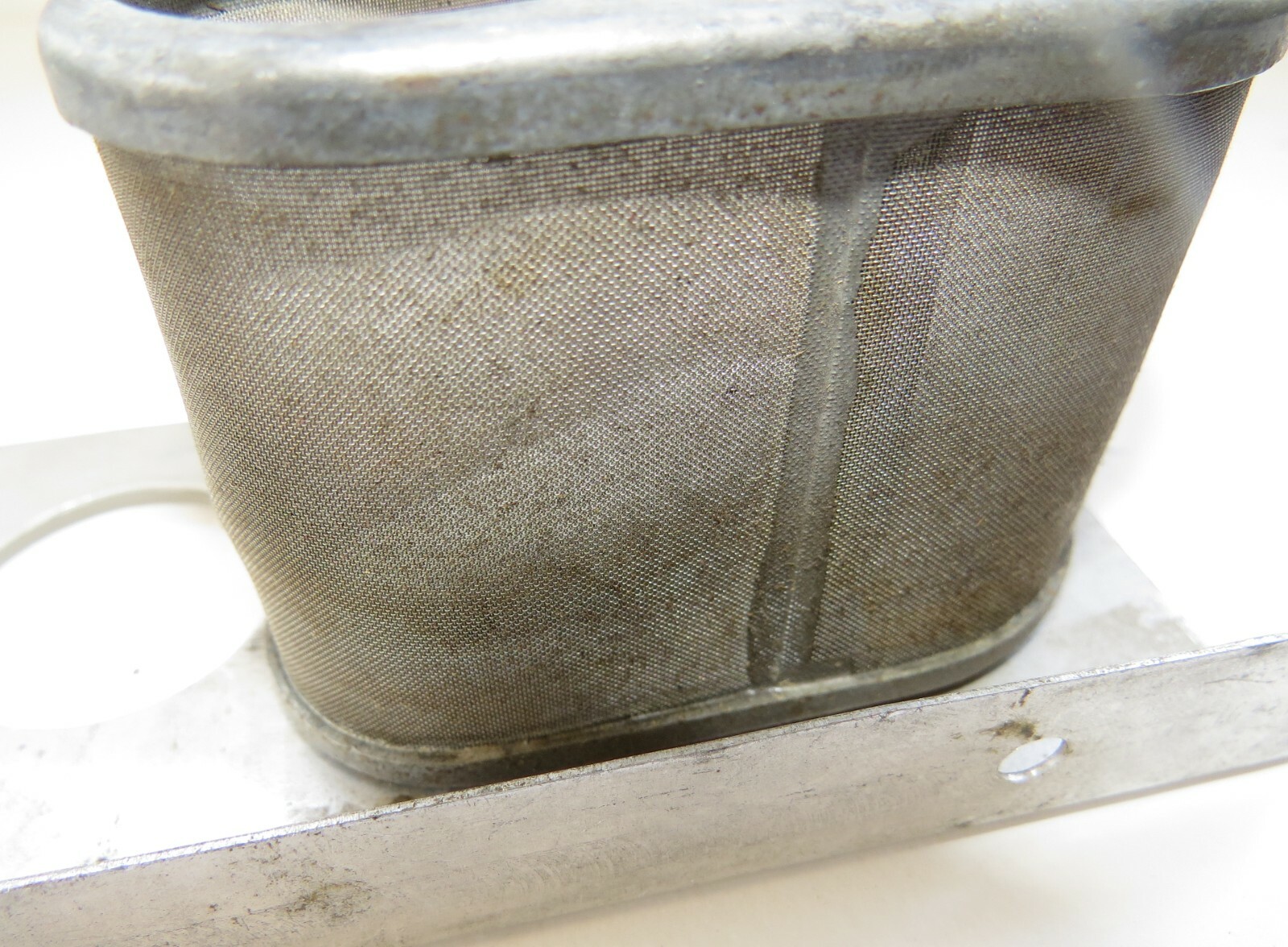 Bentley Rolls-Royce 1971-1976 OEM NEW Baffle & Filter Hydraulic Reservoir Front - Image 5