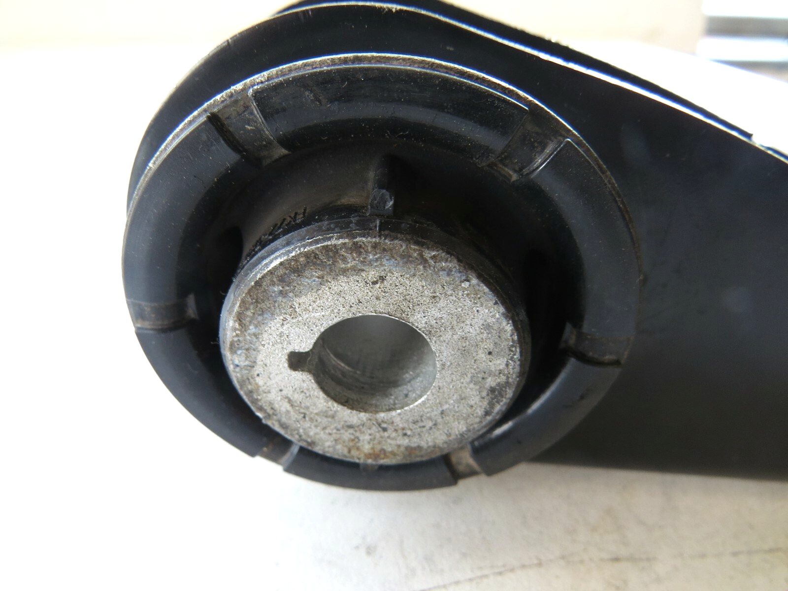 Land Rover Discovery Sport Range Rover Evoque 2020-2023 OEM Control Arm Rear LH – Image 8