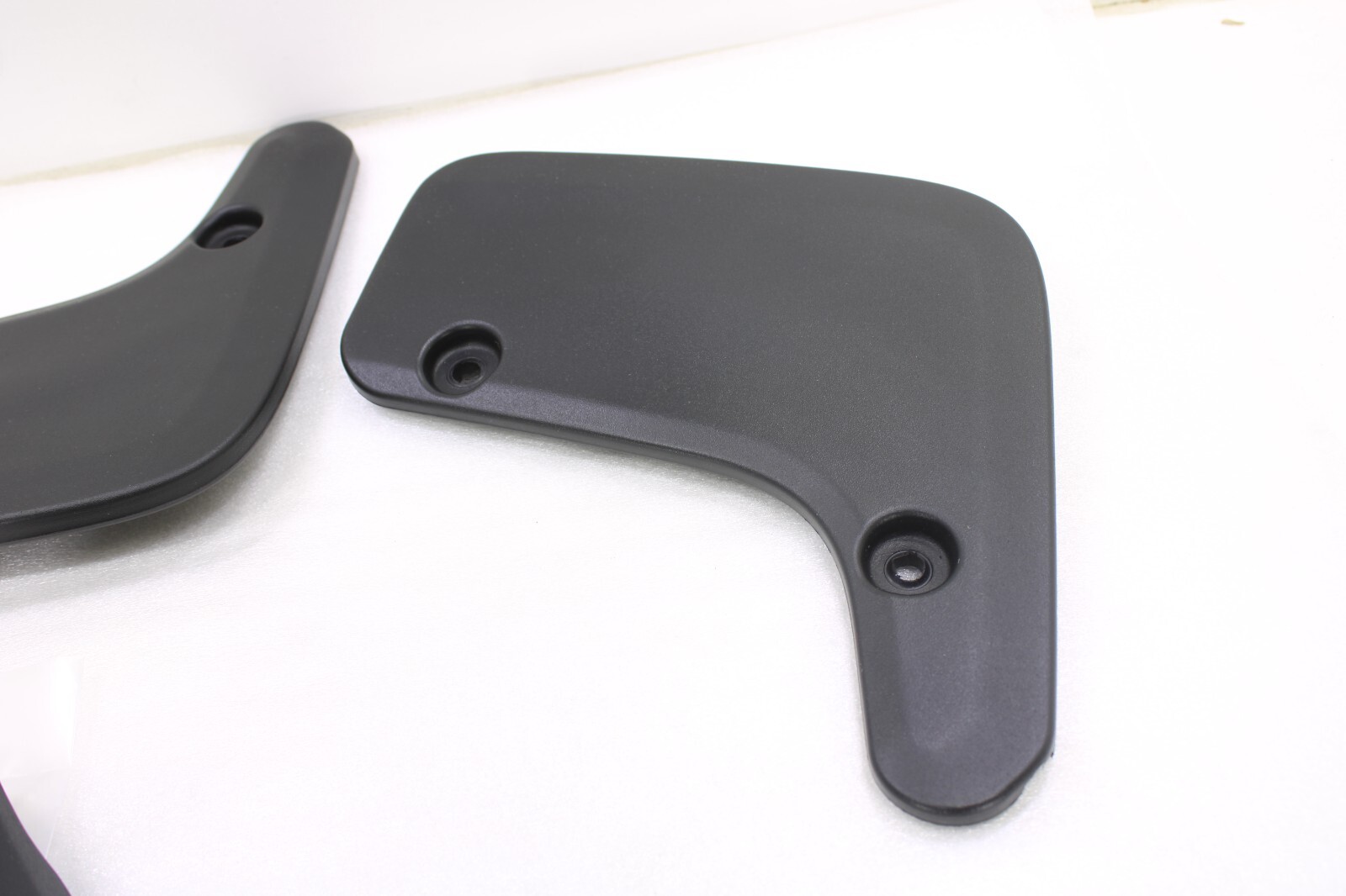 Aston Martin DBX OEM New Splash Guards Mud Flaps Set Black Front & Rear – Image 11