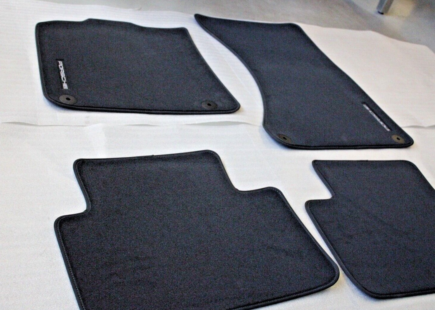 Porsche Macan 2020 OEM Carpet Floor Mats Set of 4 Black – Image 2