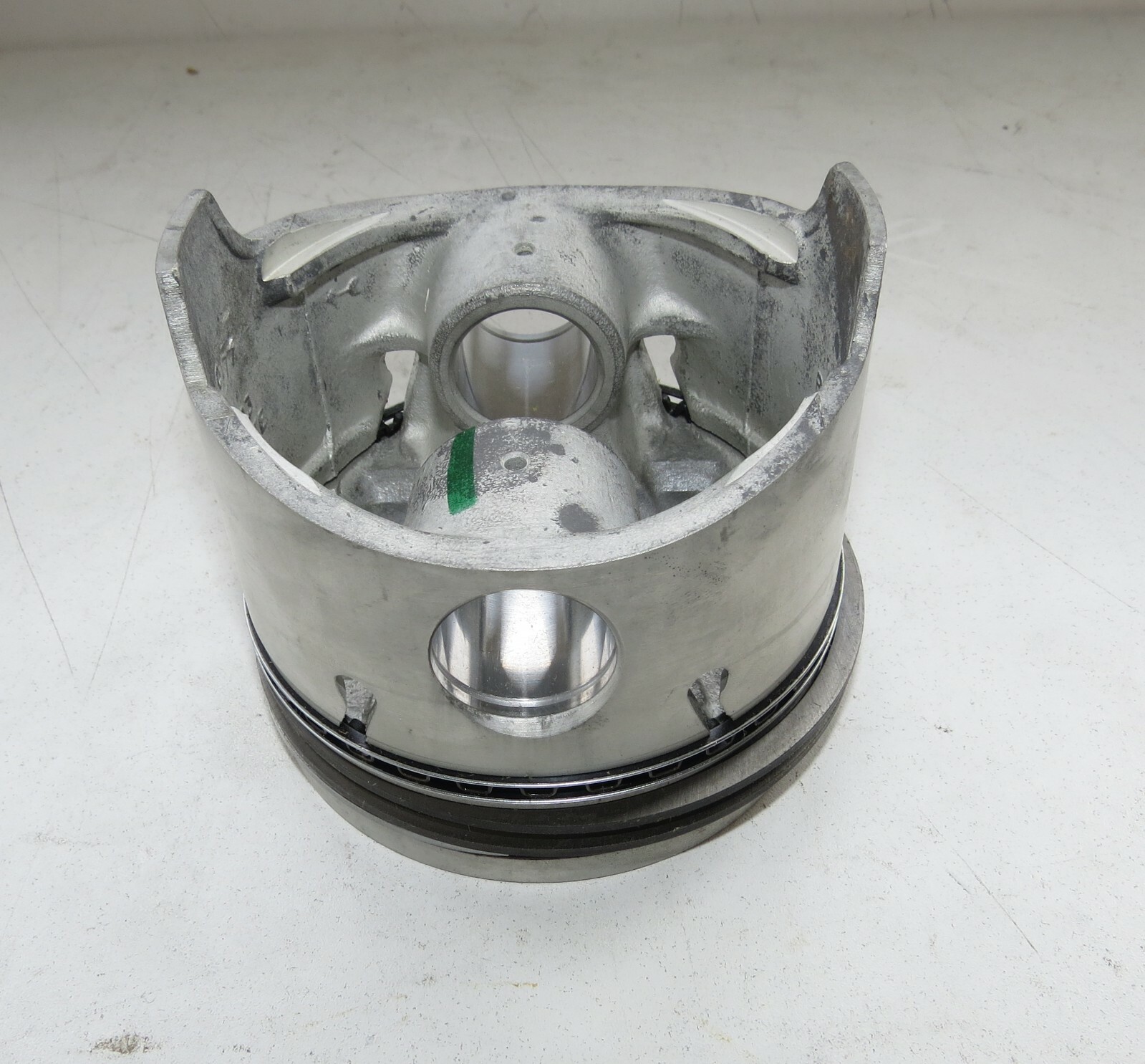Bentley Rolls-Royce OEM NEW Vintage Piston Assembly UE33157 UE33157J - Image 2