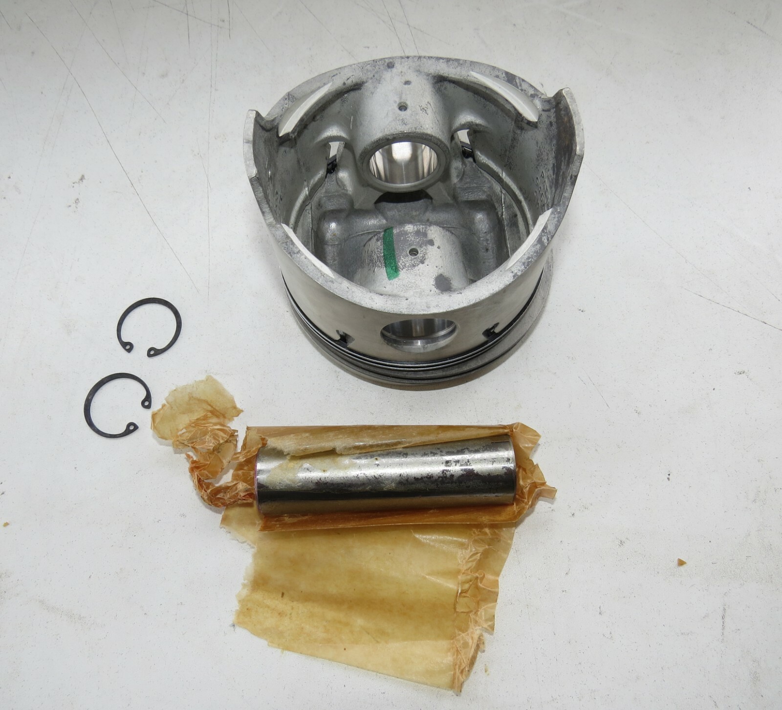 Bentley Rolls-Royce OEM NEW Vintage Piston Assembly UE33157 UE33157J - Image 3