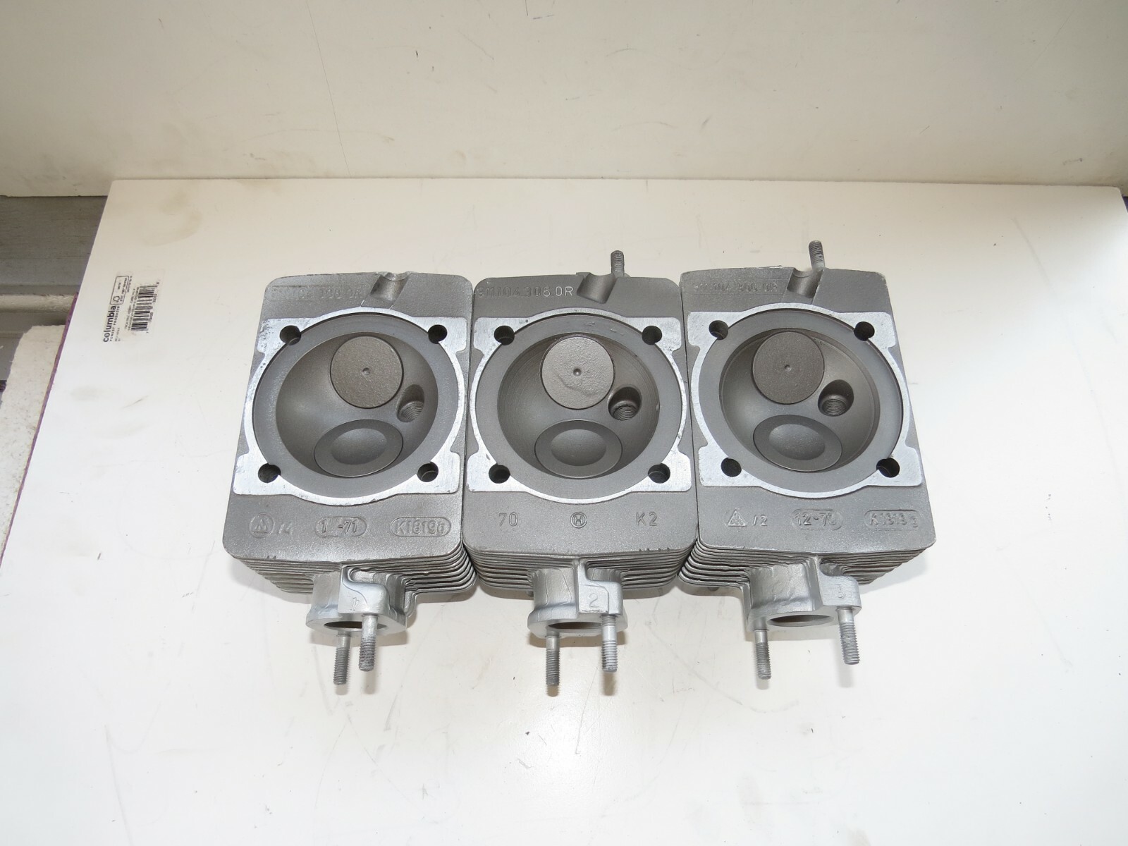Porsche 911 1970 1971 1972 1973 OEM Cylinder Heads Set Of 3 - Image 2