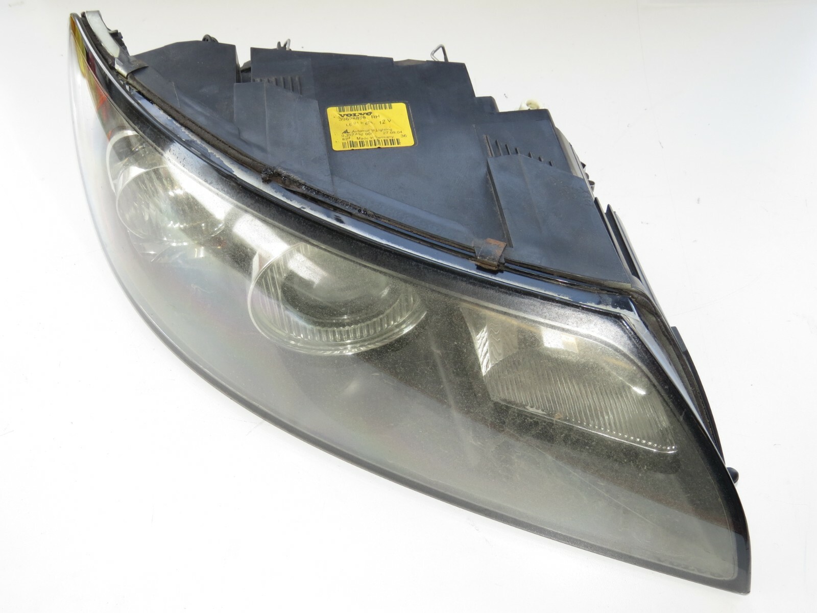 Volvo S40 V50 2004-2007 OEM Headlight Halogen Front Right (Passenger Side) - Image 2