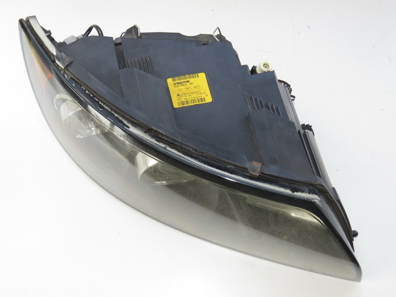 Volvo S40 V50 2004-2007 OEM Headlight Halogen Front Right (Passenger Side) - Image 6