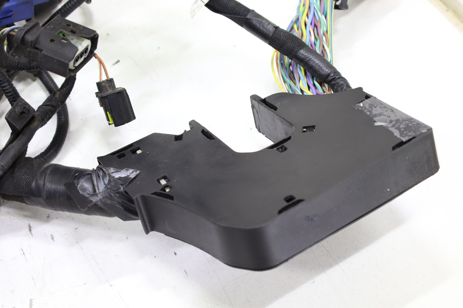 Land Rover LR4 Range Rover Sport 5.0L V8 2010-2013 OEM Engine Wiring Harness - Image 6