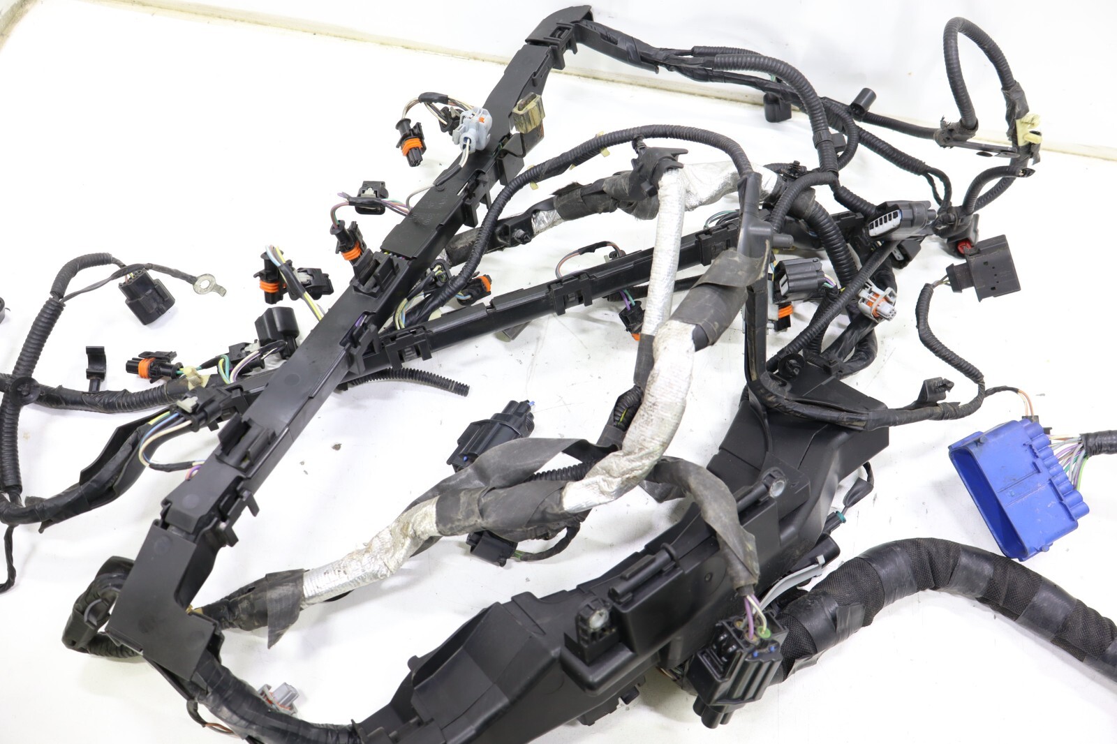 Land Rover LR4 Range Rover Sport 5.0L V8 2010-2013 OEM Engine Wiring Harness - Image 13