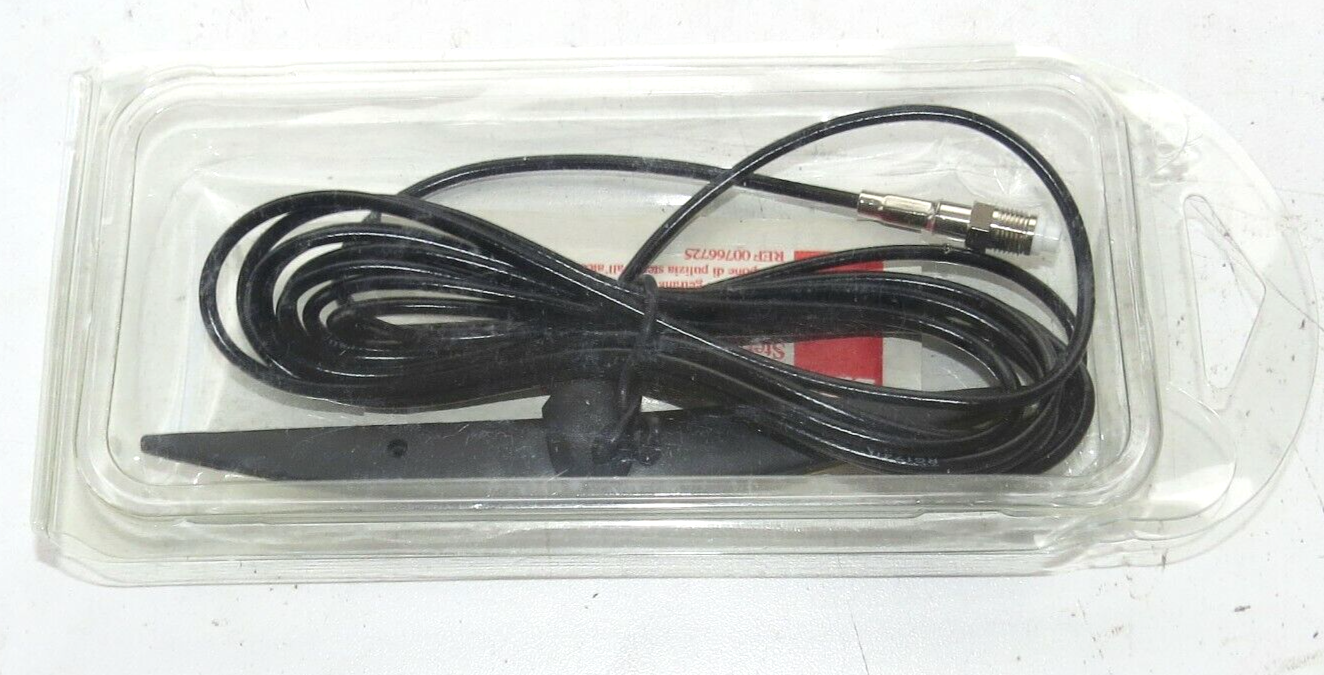 Bentley OEM NEW Antenna Dual Band P/Shelf - Image 2