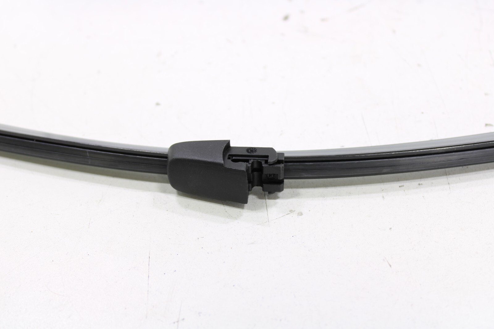 Volkswagen GTI Passat Rabbit 2006-2010 NEW Rear Windshield Wiper Arm w/ Blade – Image 10