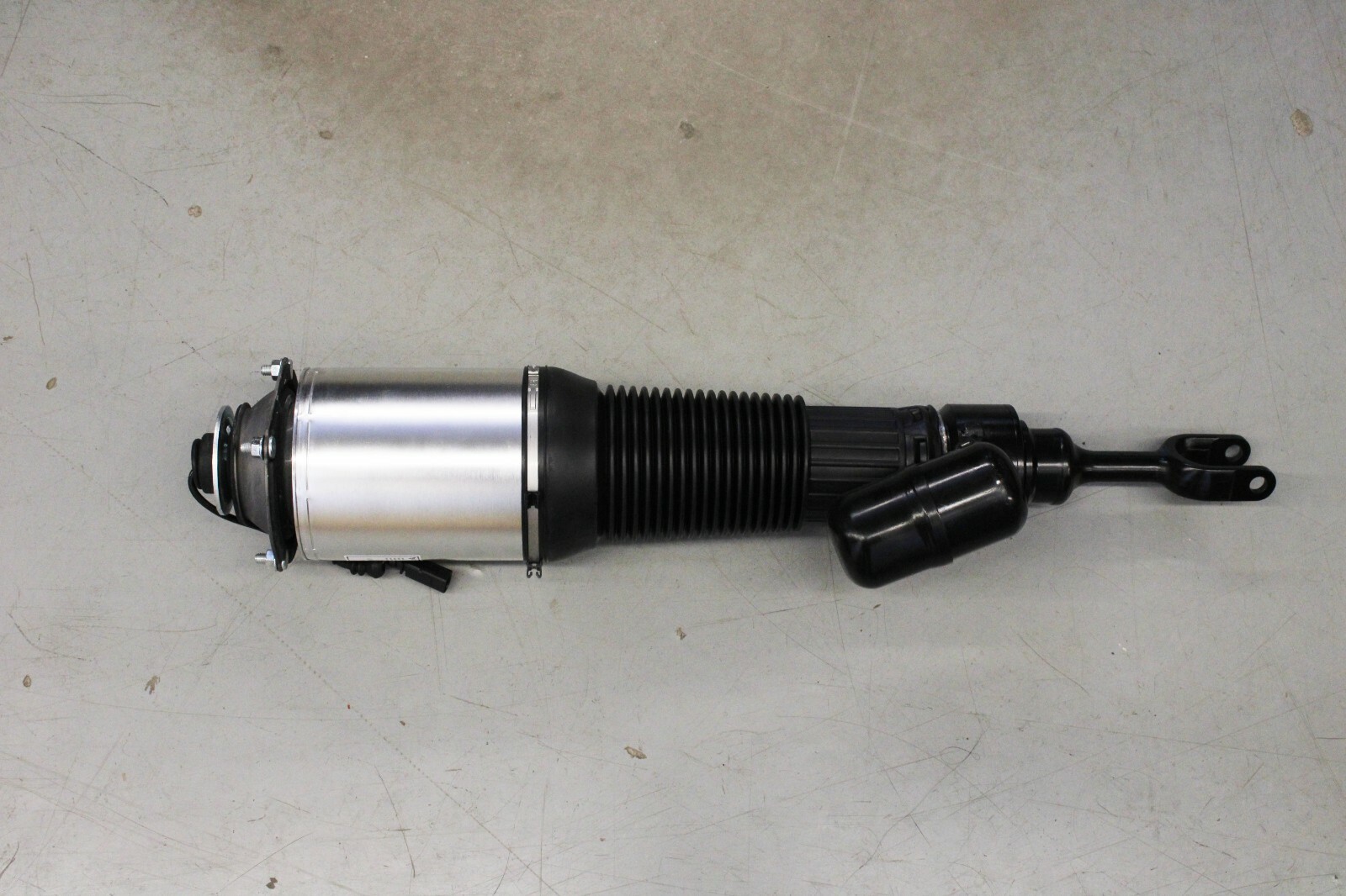 Arnott Volkswagen Phaeton Bentley Continental GT 2003-2012 OEM Strut Assembly LH – Image 3