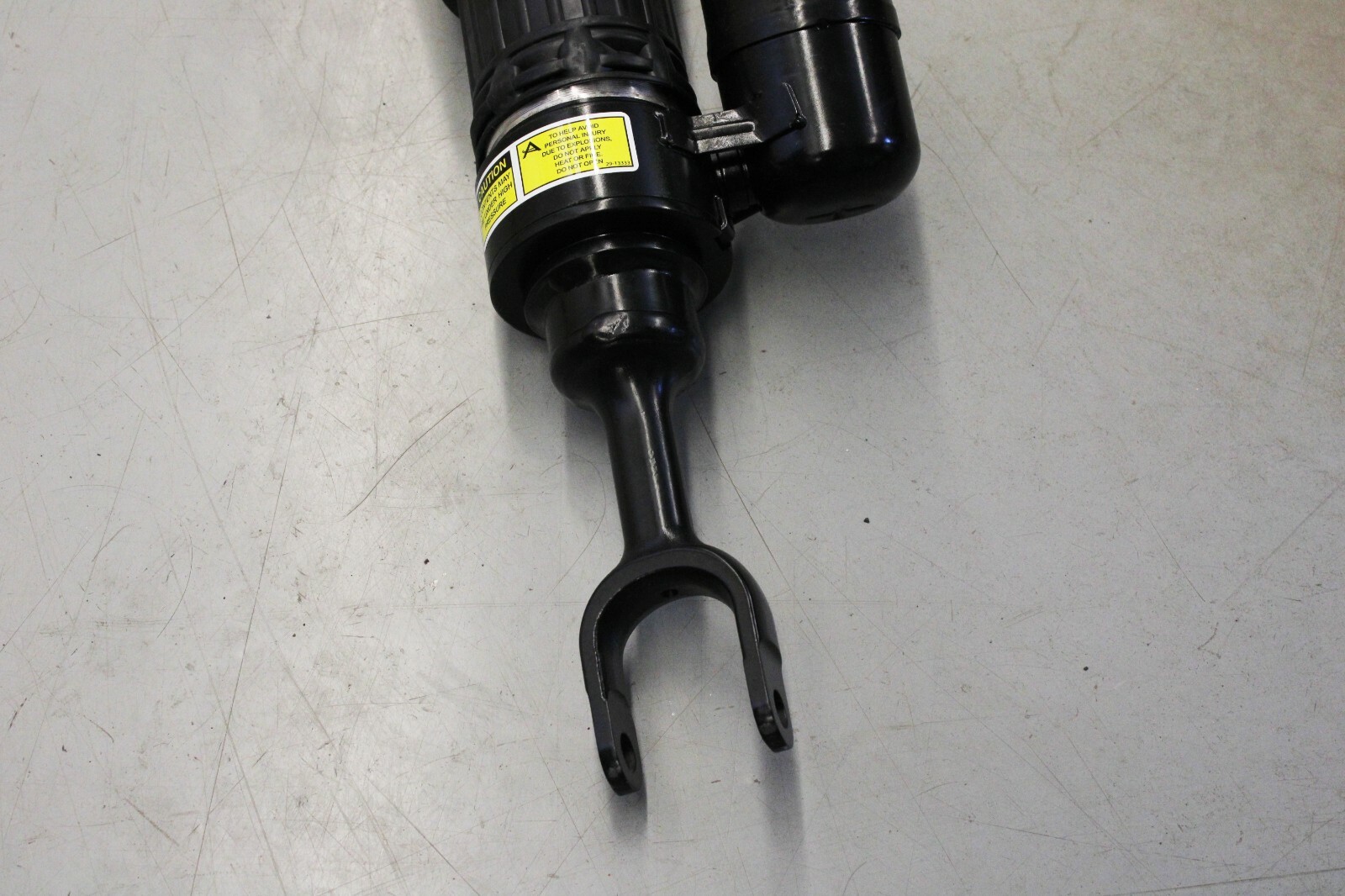 Arnott Volkswagen Phaeton Bentley Continental GT 2003-2012 OEM Strut Assembly LH – Image 7