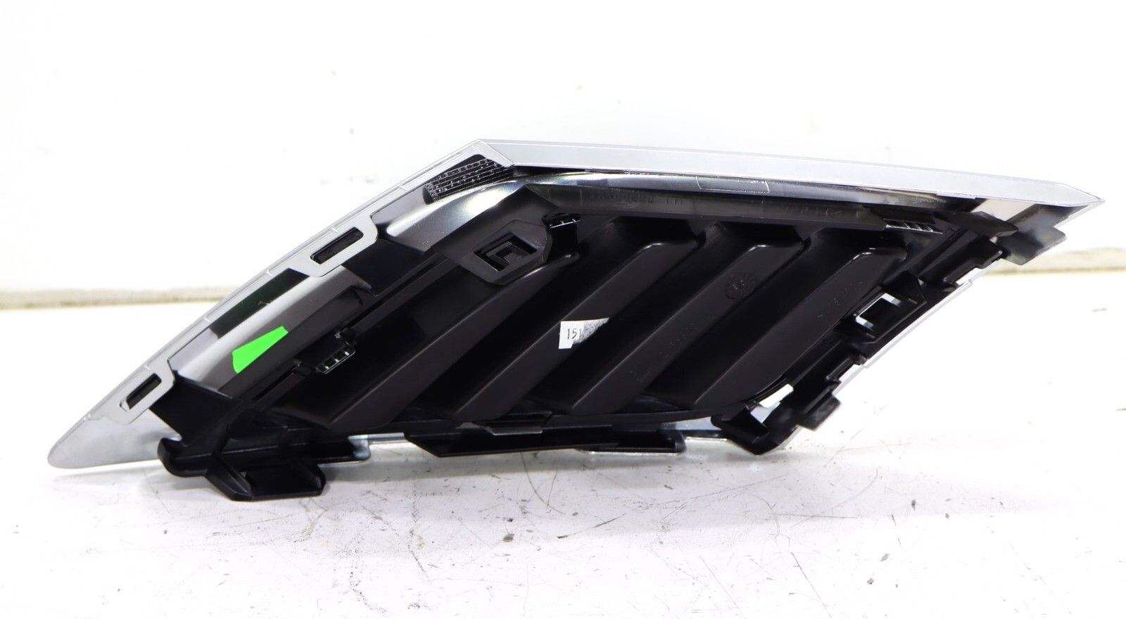 Saab 9-3 9-3X 2008-2011 OEM NEW Bumper Grille Front Left (Driver Side) - Image 5