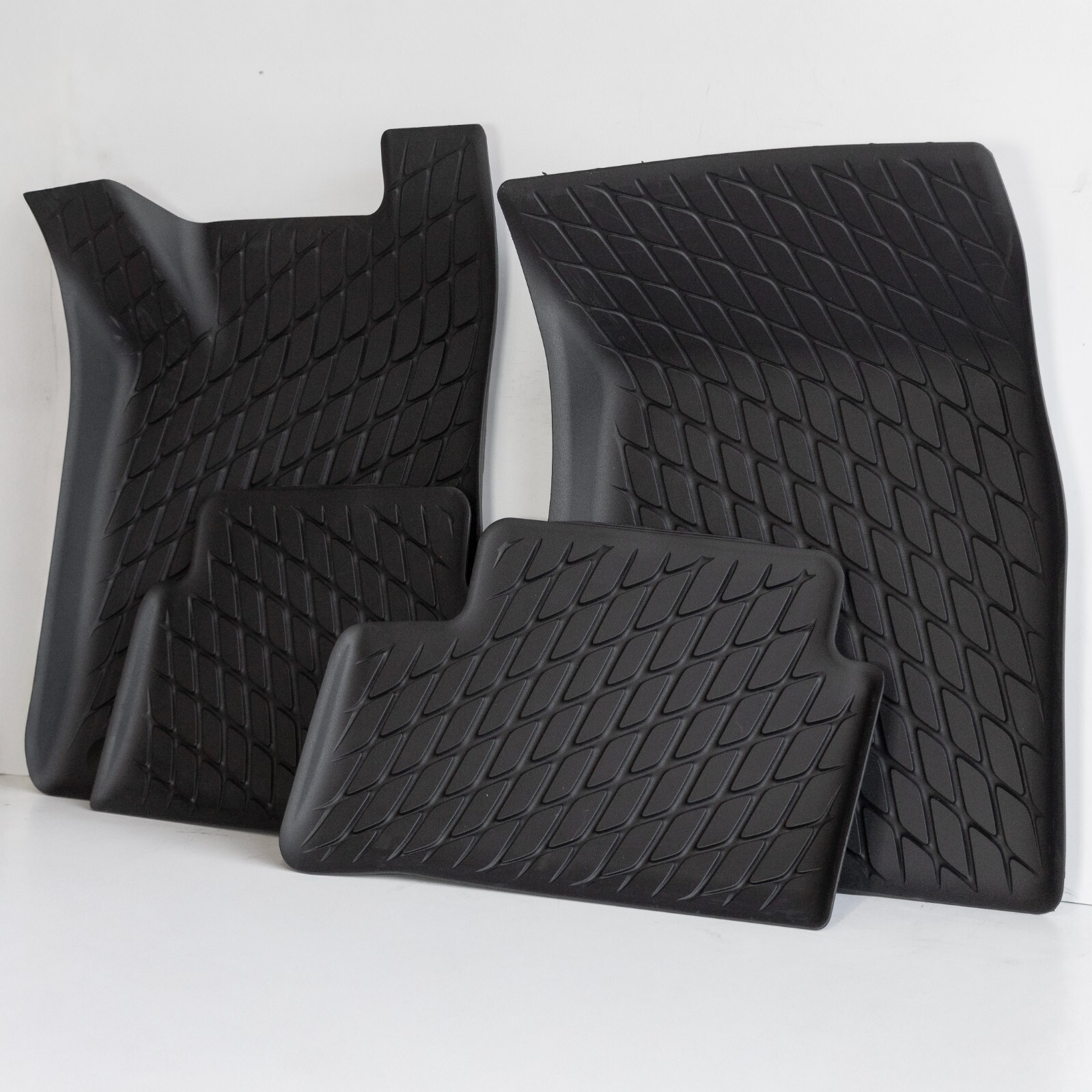 Mercedes GLA250 GLA45 AMG OEM Winter Rubber floor Mat set 2020-2023 Front & Rear - Image 3
