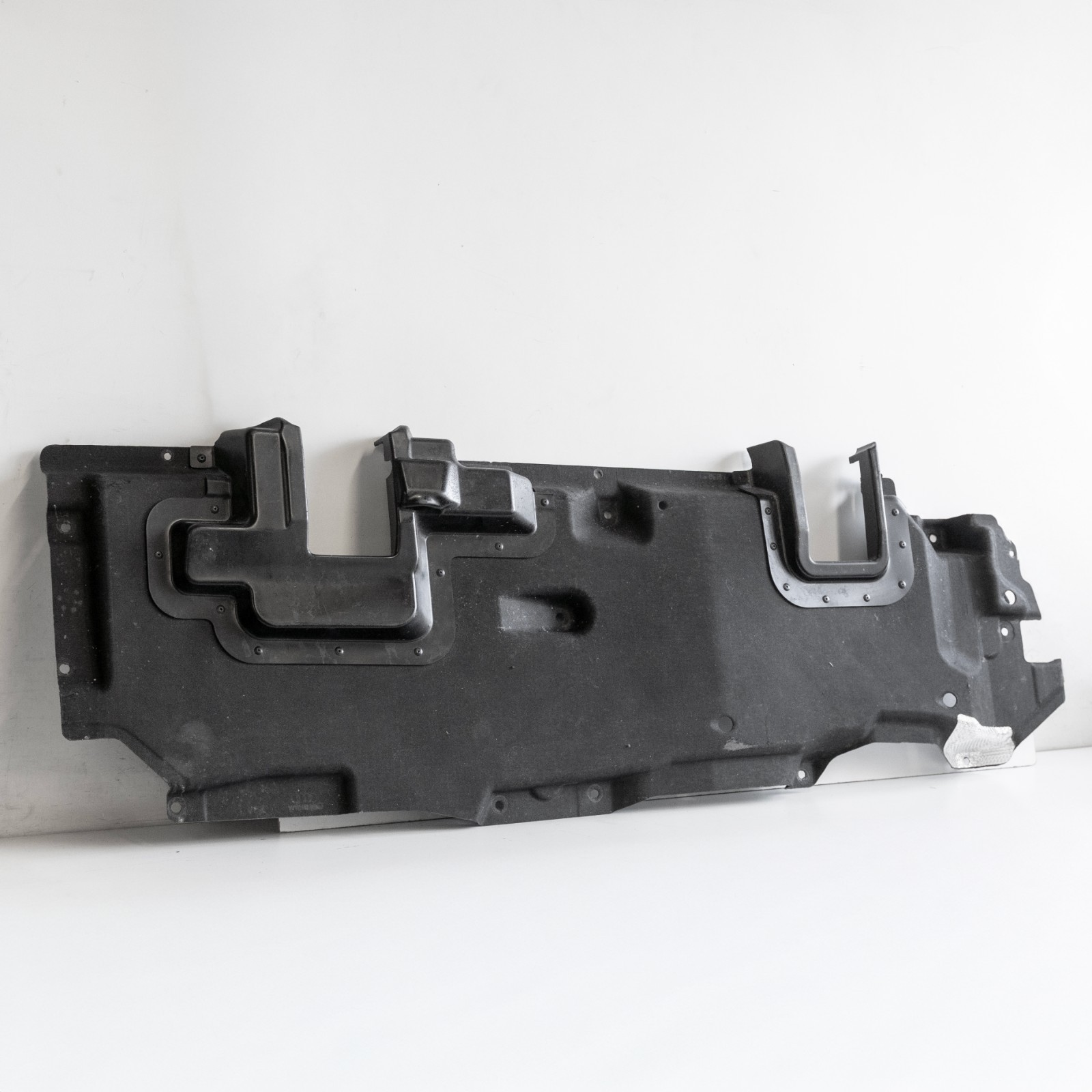 Audi Q7 Q8 Bentley Bentayga Underbody Lining with Deployable steps OEM RIGHT