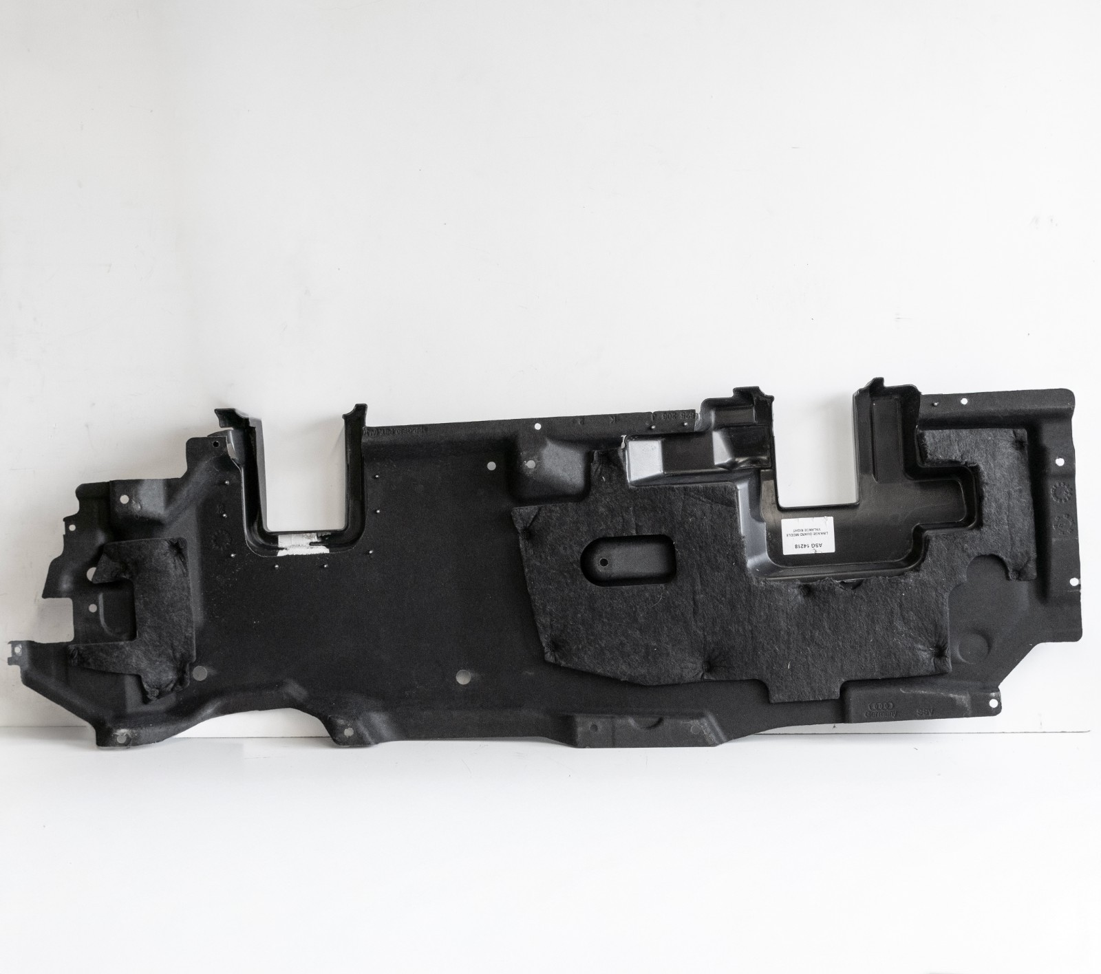 Audi Q7 Q8 Bentley Bentayga Underbody Lining with Deployable steps OEM RIGHT – Image 9