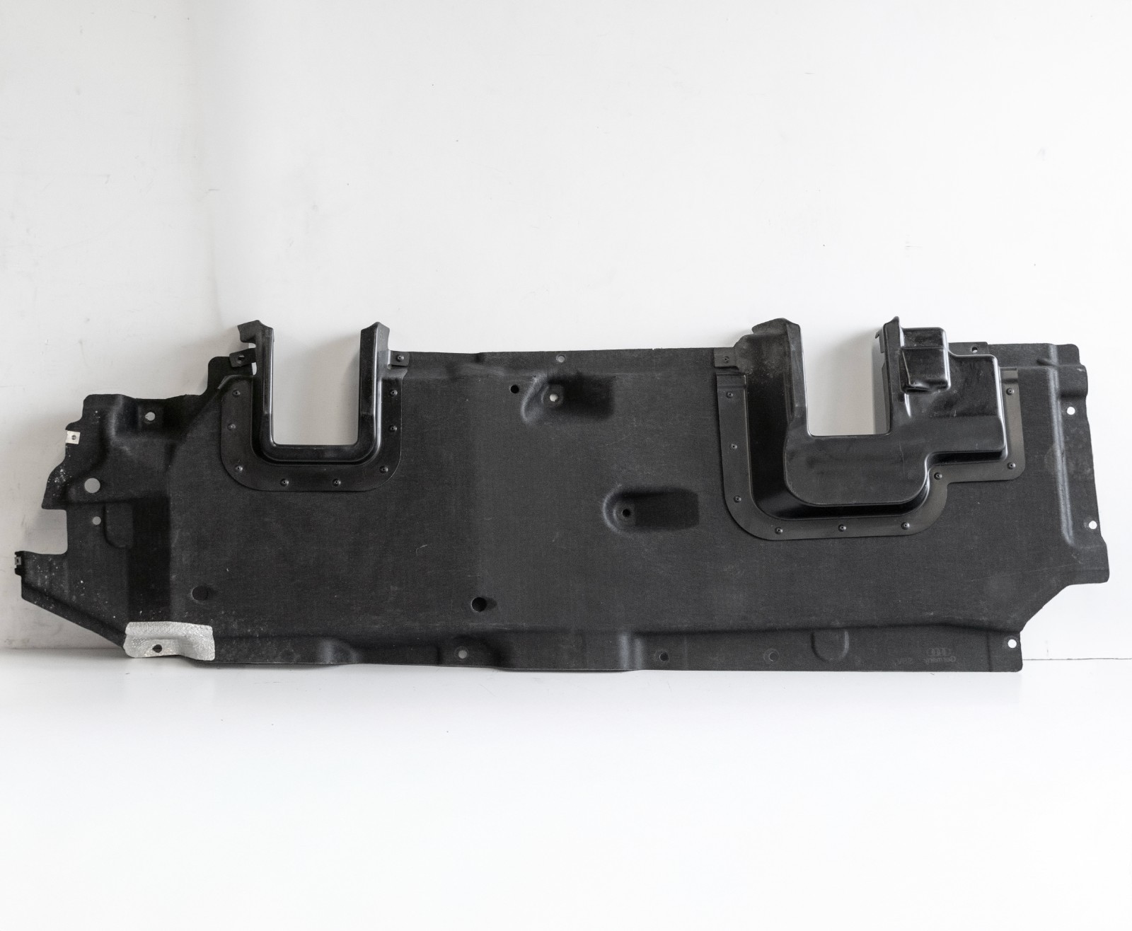 Audi Q7 Q8 Bentley Bentayga Underbody Lining with Deployable steps OEM RIGHT – Image 17
