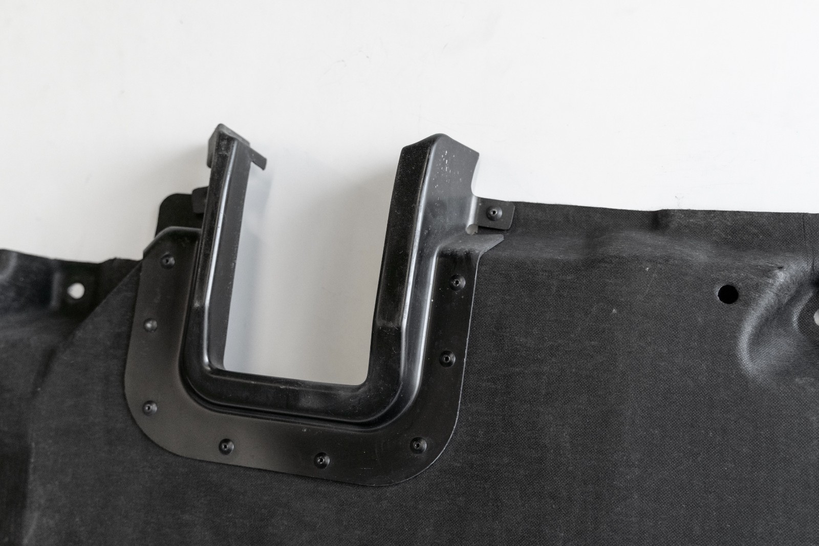 Audi Q7 Q8 Bentley Bentayga Underbody Lining with Deployable steps OEM RIGHT – Image 21
