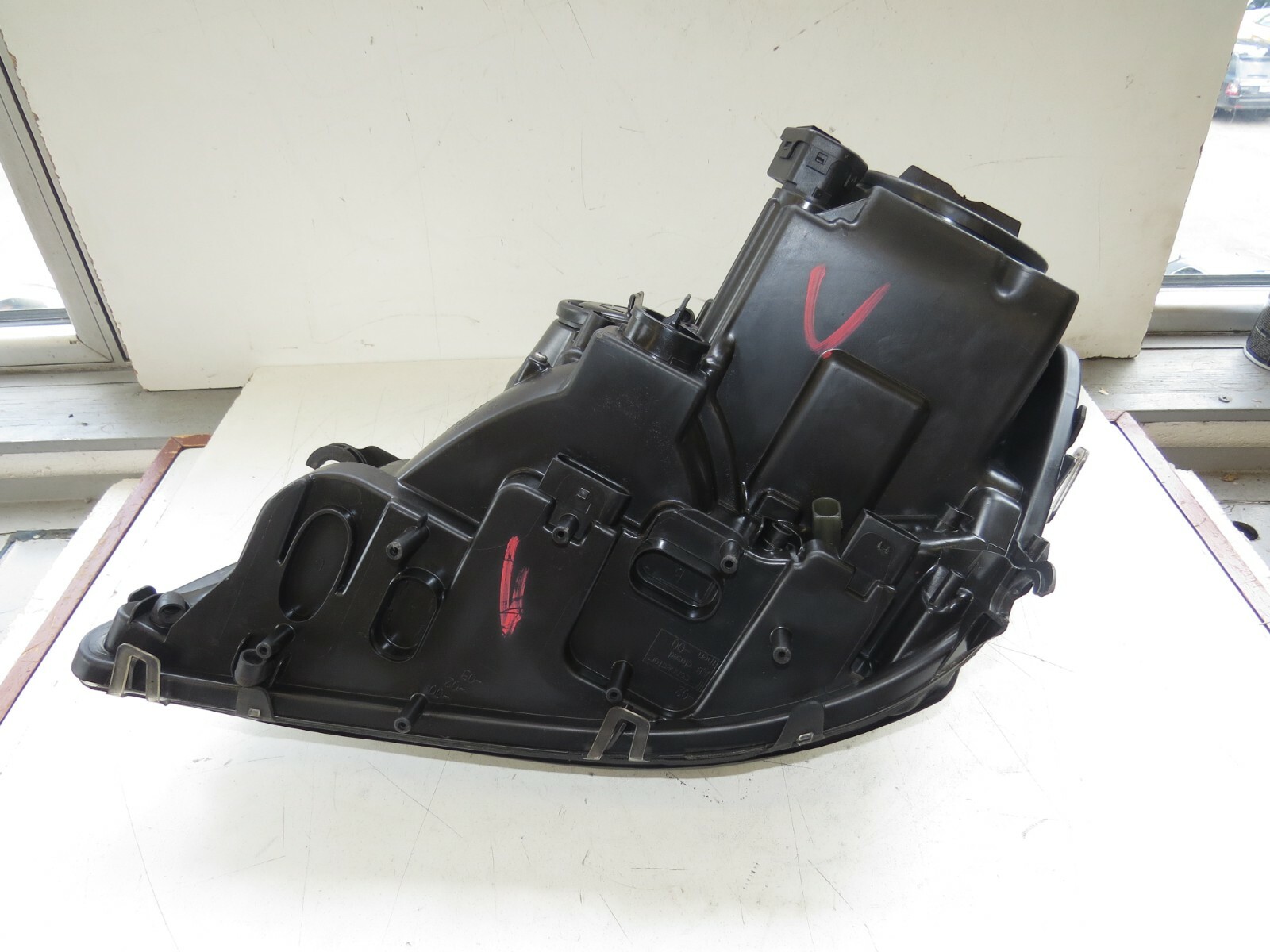 Mercedes ML320 ML350 ML500 2006 2007 2008 OEM Headlight Right Side HALOGEN - Image 9
