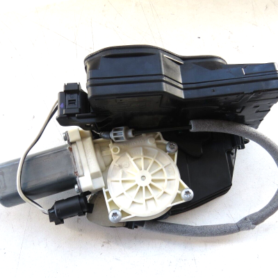 Rolls Royce Phantom Coupe OEM Door System Latch Front Right (Passenger Side)