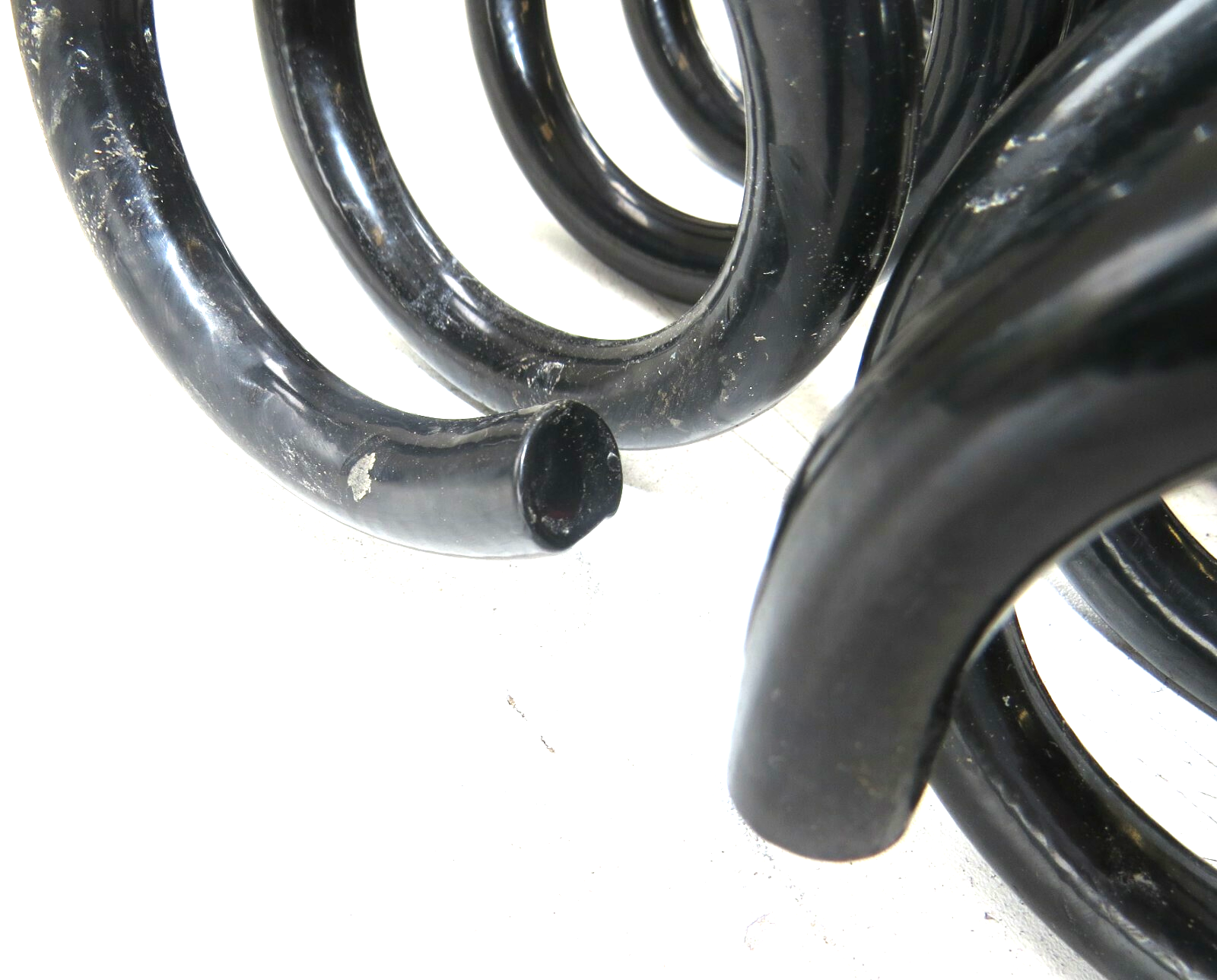 Toyota GR Supra 2020-2025 OEM Rear Coil Spring Set - Image 3