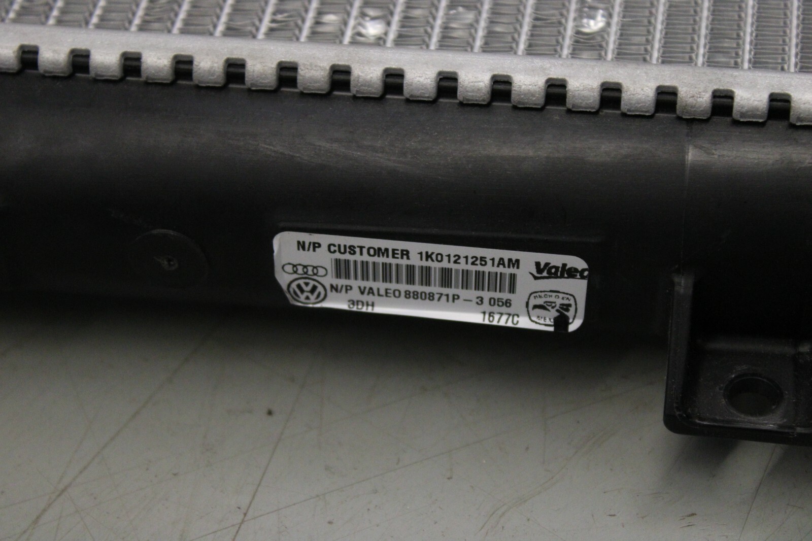 Valeo Volkswagen Jetta 1.9L 2005 2006 OEM Radiator 1K0121251AM 1K0121251AK - Image 3