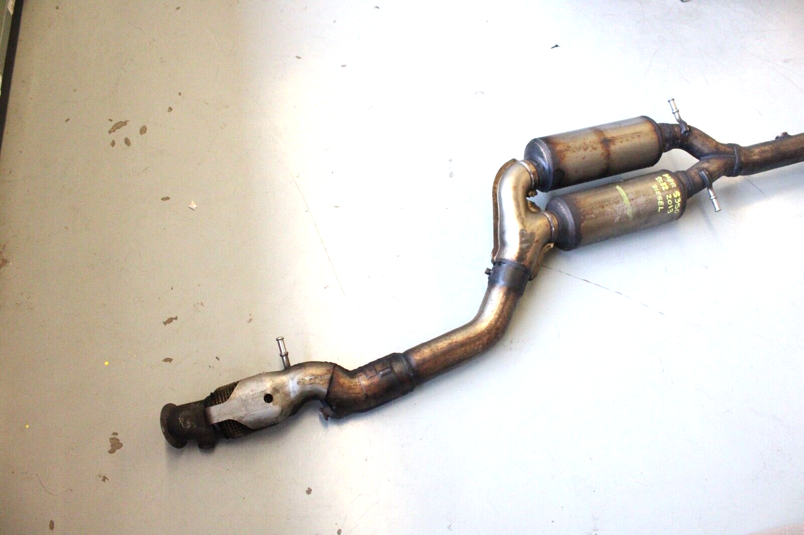 Mercedes W221 S350 3.0 Bluetec 2012-2013 OEM Exhaust Intermediate Resonator Pipe - Image 8