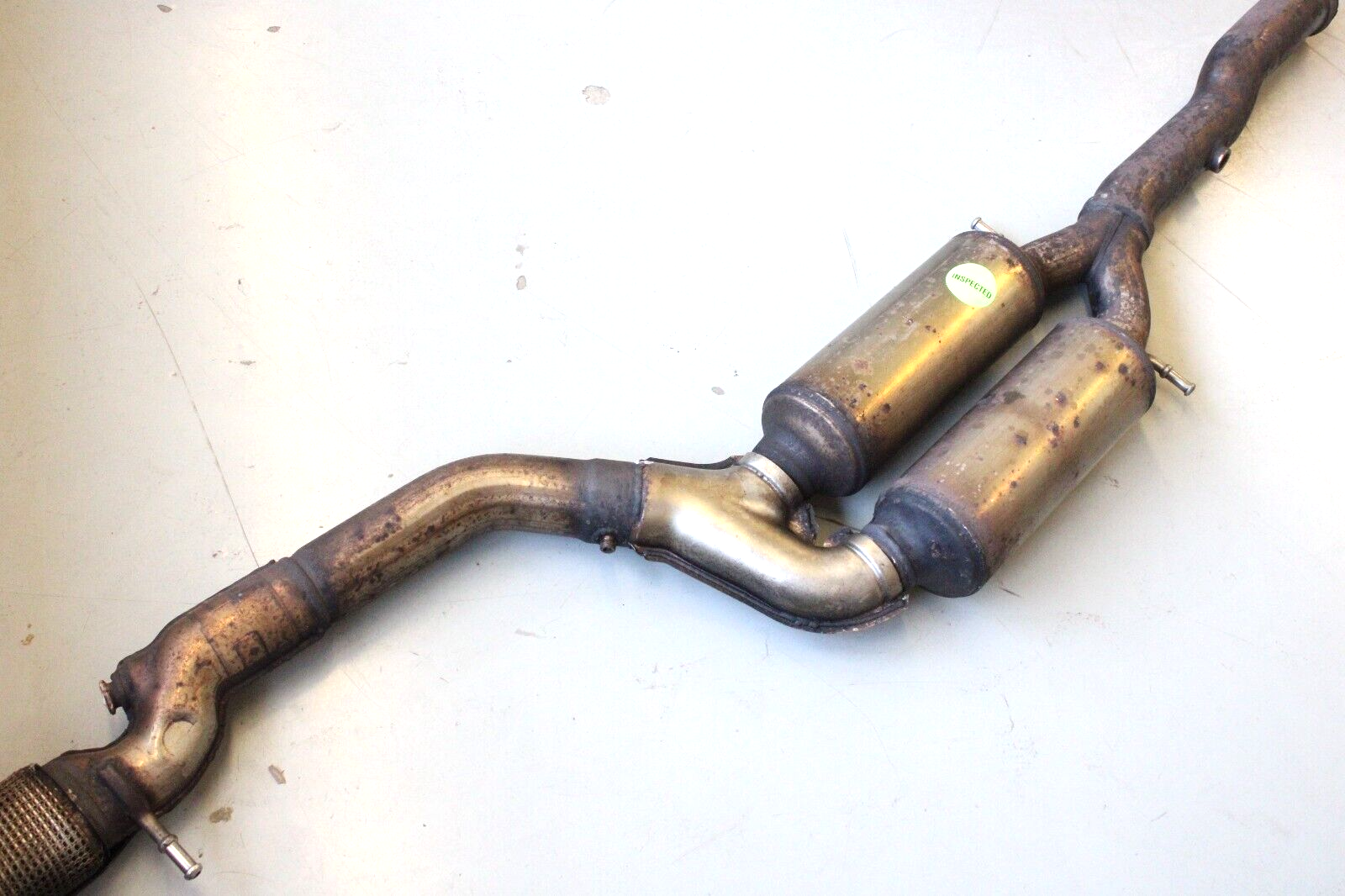 Mercedes W221 S350 3.0 Bluetec 2012-2013 OEM Exhaust Intermediate Resonator Pipe - Image 17