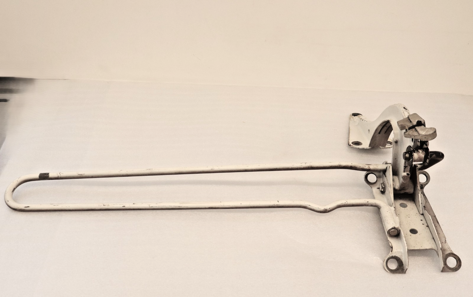 Bentley Rolls Royce 1981-1999 OEM Trunk Hinge Rear Right (Passenger Side) - Image 9