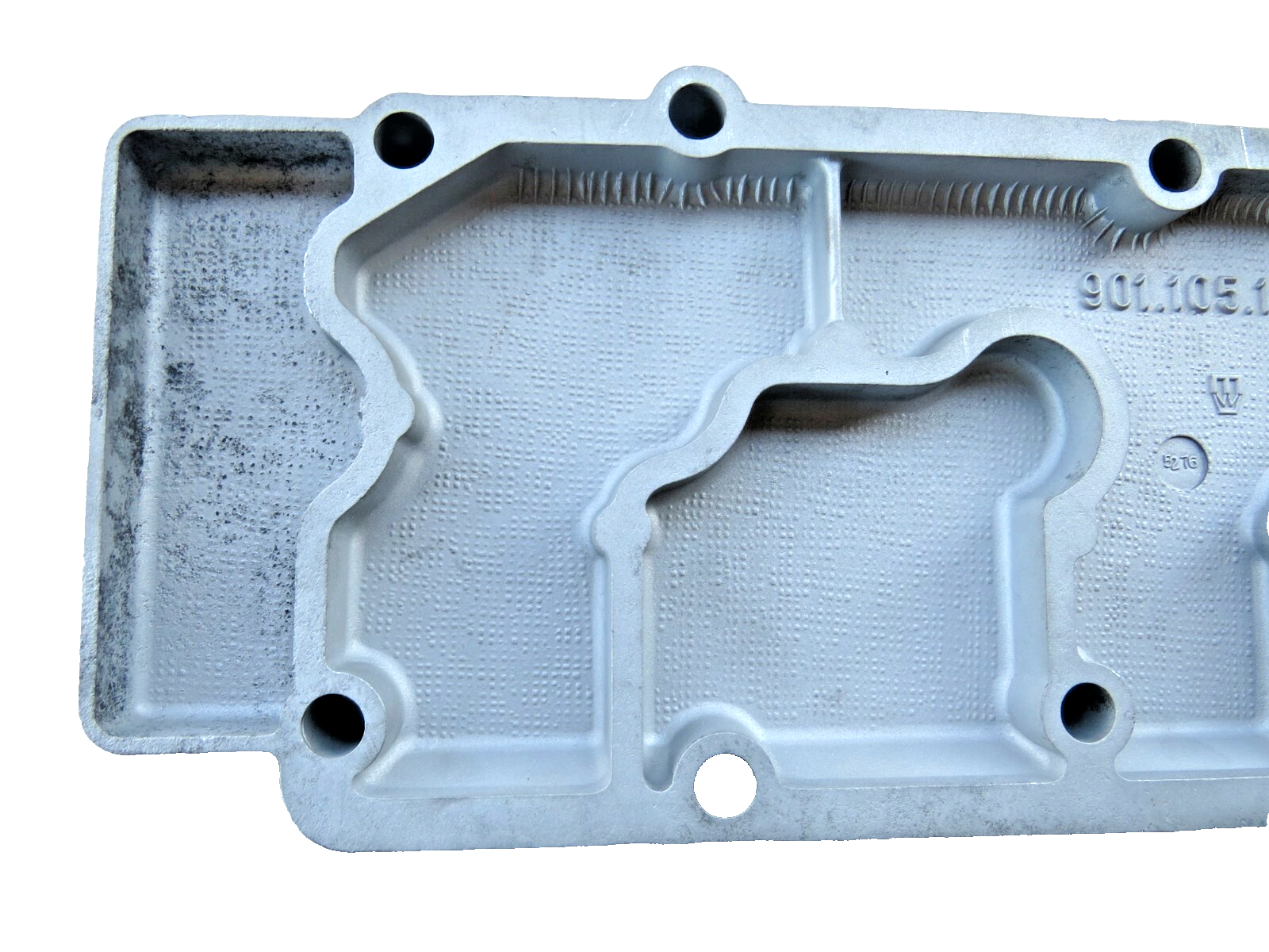 Porsche 911 930 G-Series 1970-1989 OEM Aluminum Valve Cover Lower – Image 9