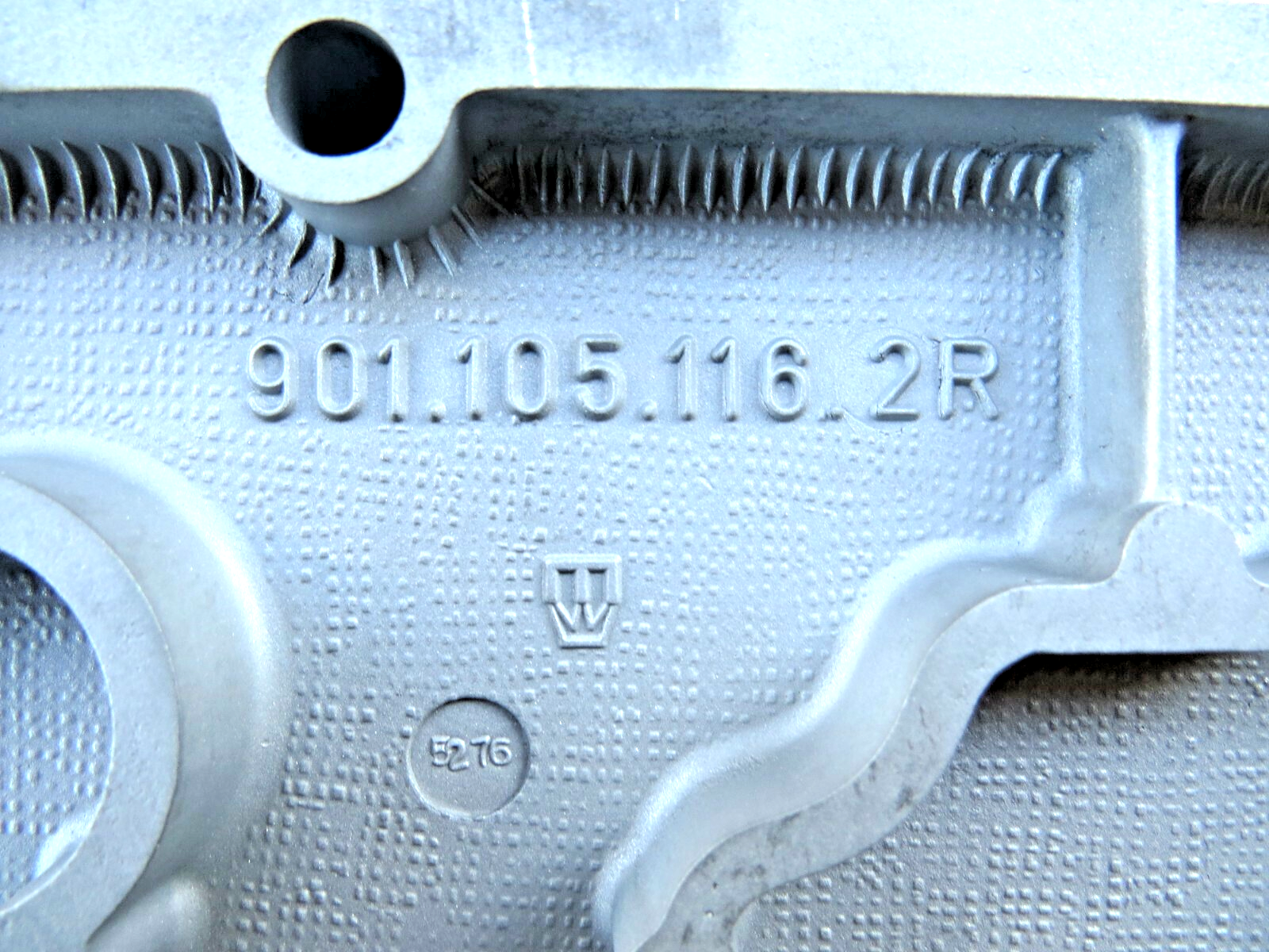 Porsche 911 930 G-Series 1970-1989 OEM Aluminum Valve Cover Lower – Image 12