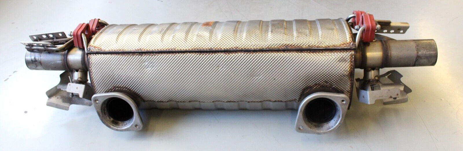 Aston Martin Vantage V8 2018-2023 OEM Single Exhaust Muffler System Assembly Tip - Image 9