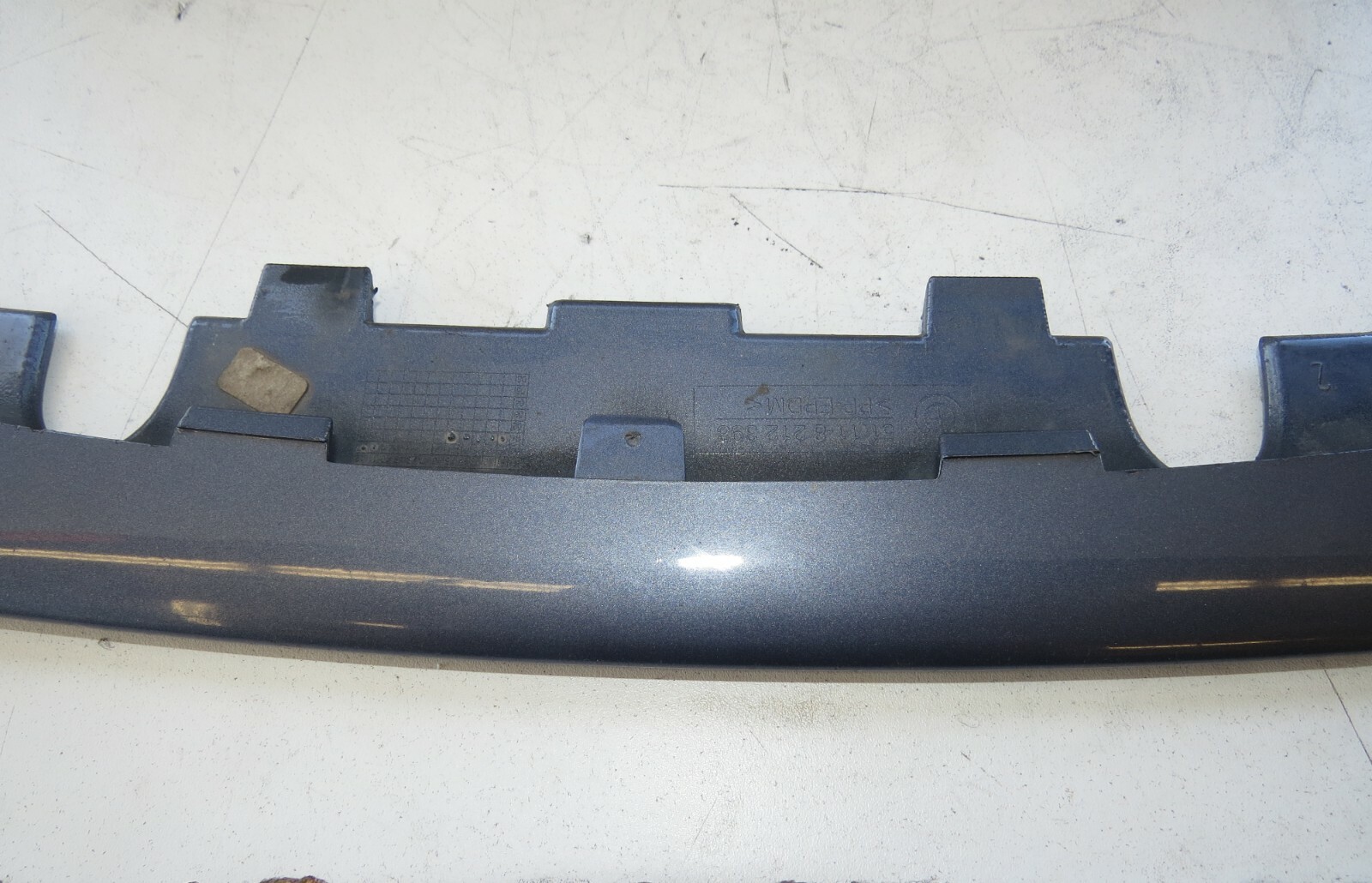 BMW 323Ci 2000 OEM Front Bumper Lip Trim 51118212398 - Image 3