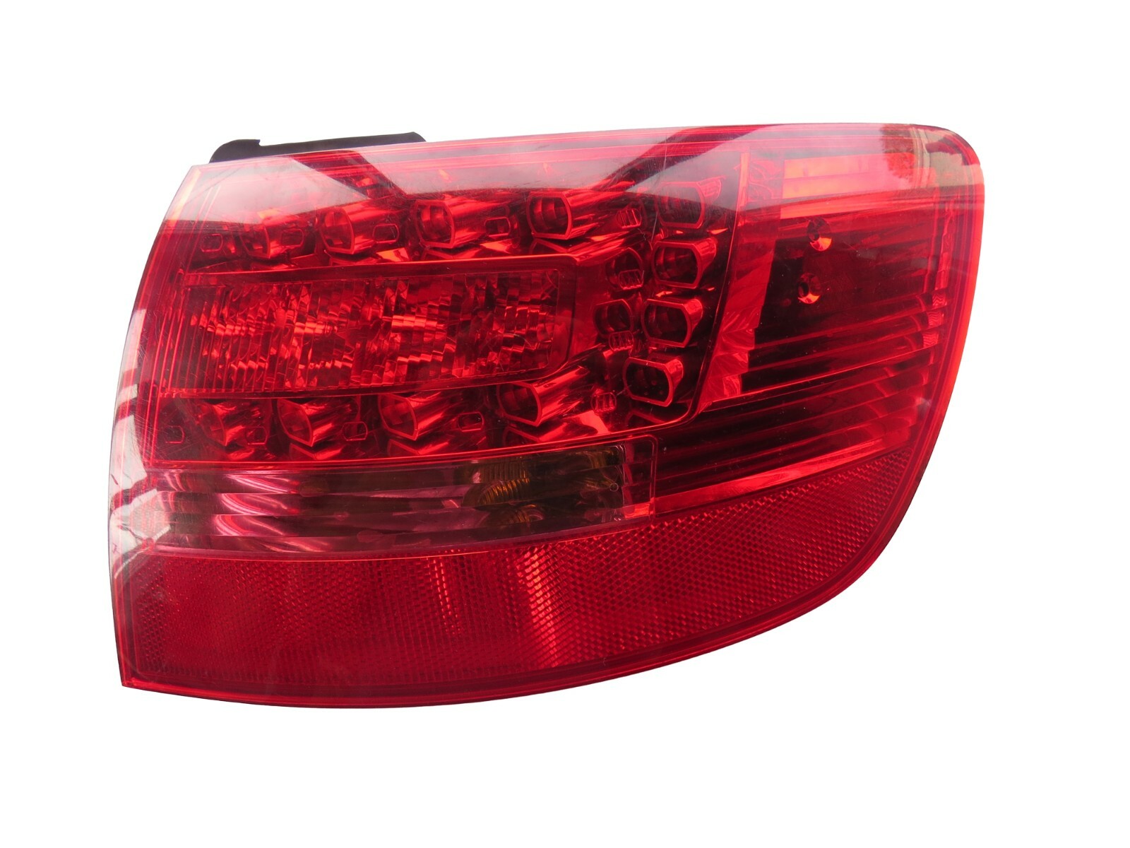 Audi A6 Quattro Avant Wagon 2006-2008 OEM Tail Light Rear Right Outer – Image 2