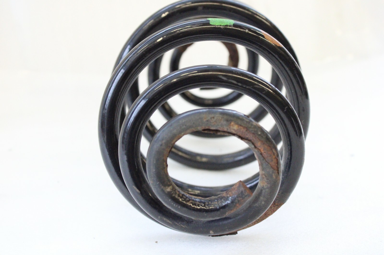 Volkswagen Passat 1998 1999 2000 2001 2002 2003 2004 2005 OEM Coil Spring Rear - Image 6