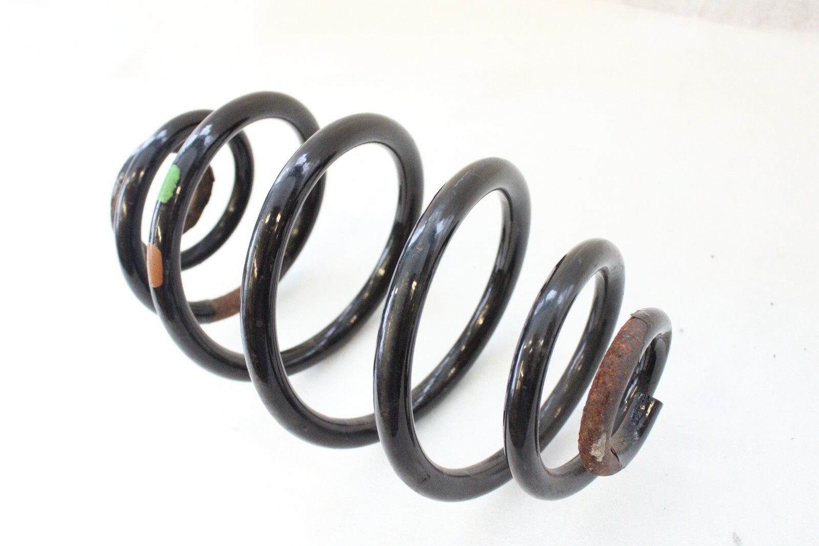 Volkswagen Passat 1998 1999 2000 2001 2002 2003 2004 2005 OEM Coil Spring Rear - Image 9