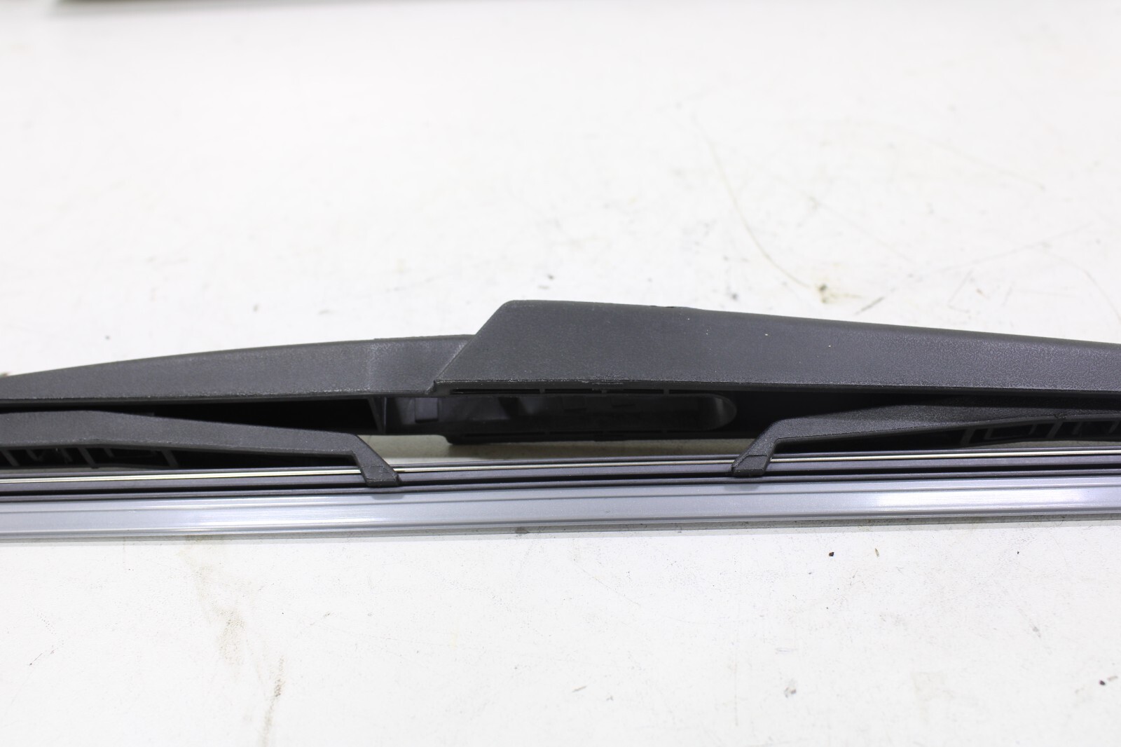 Volvo V70 XC70 2003-2007 NEW Rear Windshield Wiper Arm w/ Blade 8662751 RVO32-2A - Image 10