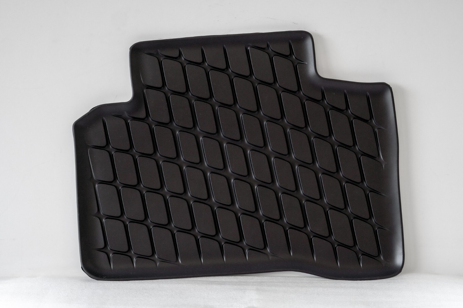 Mercedes GLC300 GLC43 GLC63 AMG OEM Rear Winter Rubber Floor Mat set – Image 2