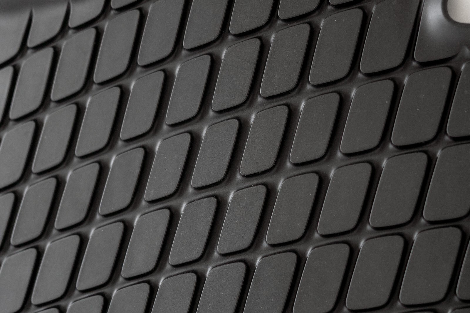 Mercedes GLC300 GLC43 GLC63 AMG OEM Rear Winter Rubber Floor Mat set – Image 5