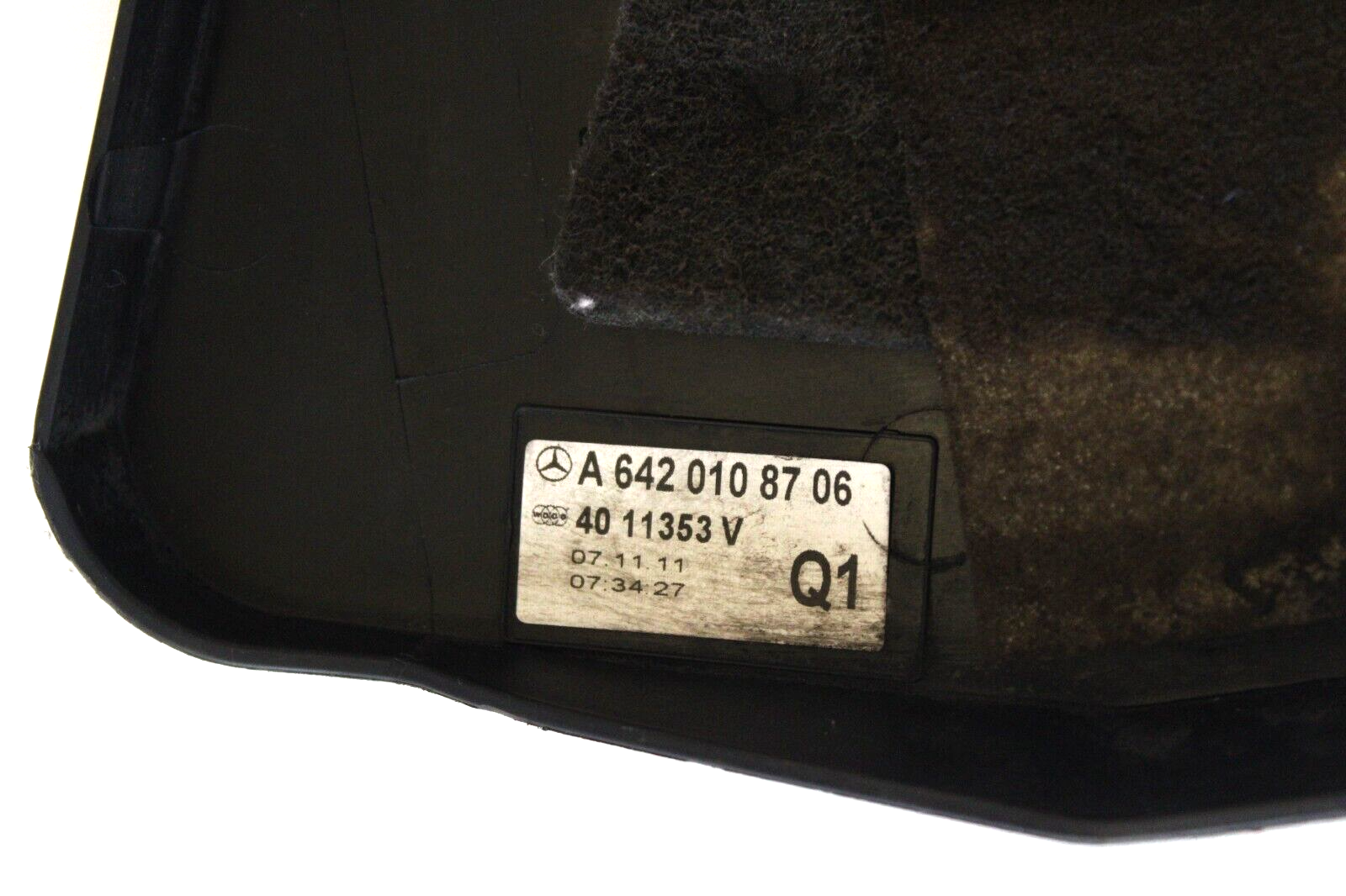 Mercedes S350 2012-2013 OEM Engine Top Cover - Image 11