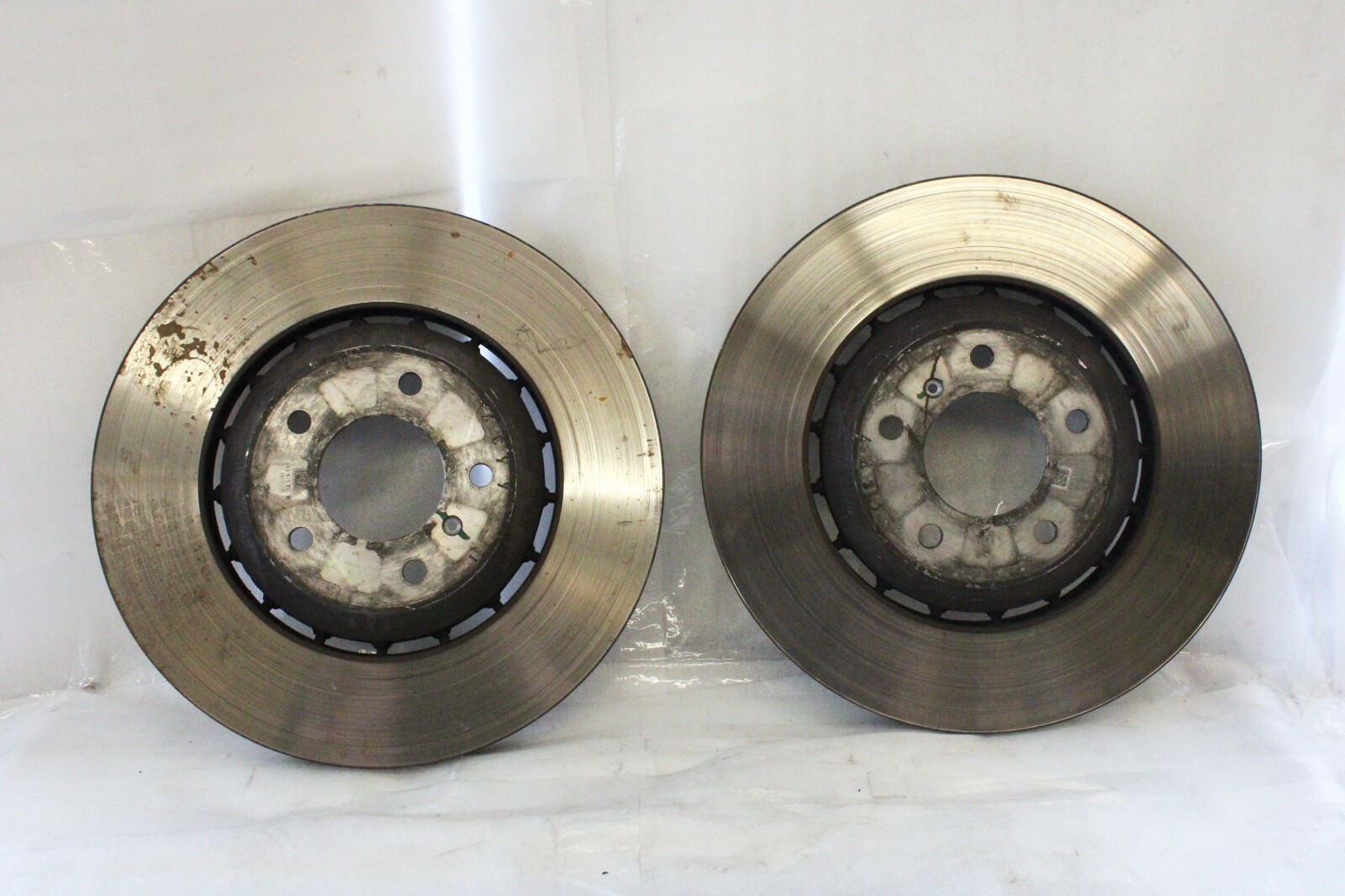Bentley Bentayga 2015 2016 2017 2018 2019 2020 2021 2022 OEM Rear Brake Discs