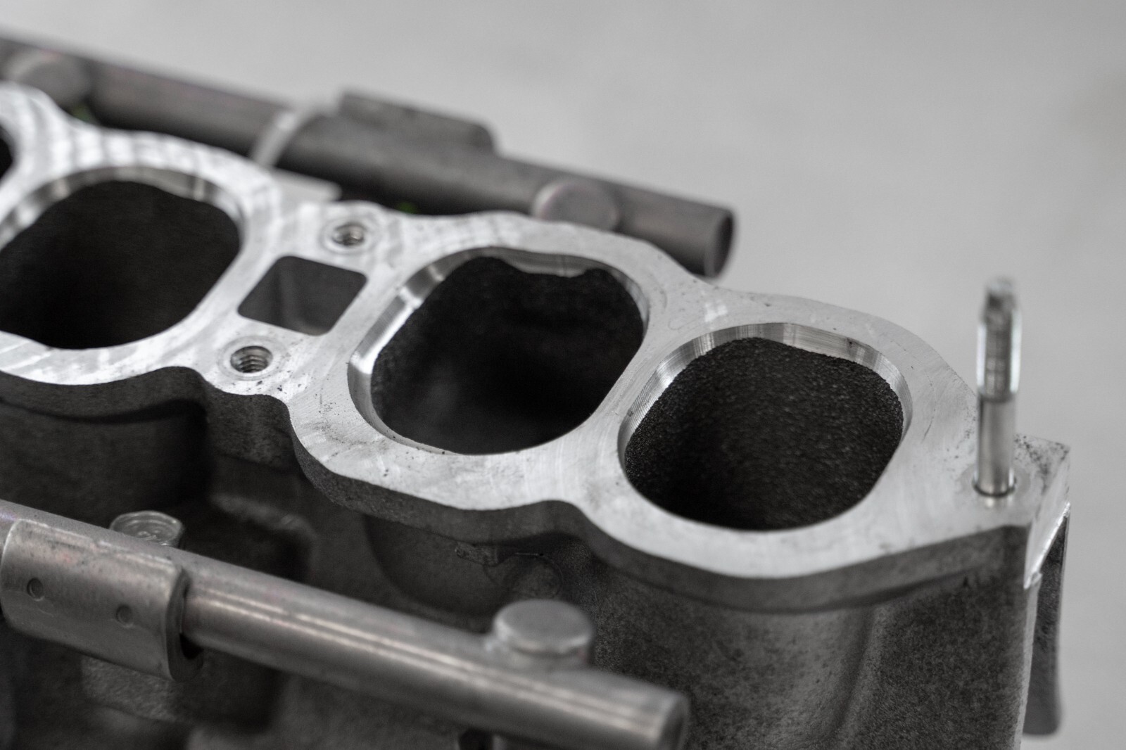 Nissan Altima Murano Pathfinder Quest 3.5L Lower intake manifold and Injectors - Image 11