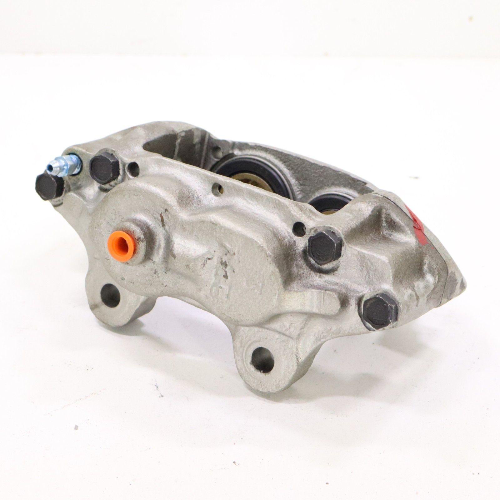 Toyota 4Runner Pickup 1984-1985 OEM Brake Caliper Front Right (Passenger Side)