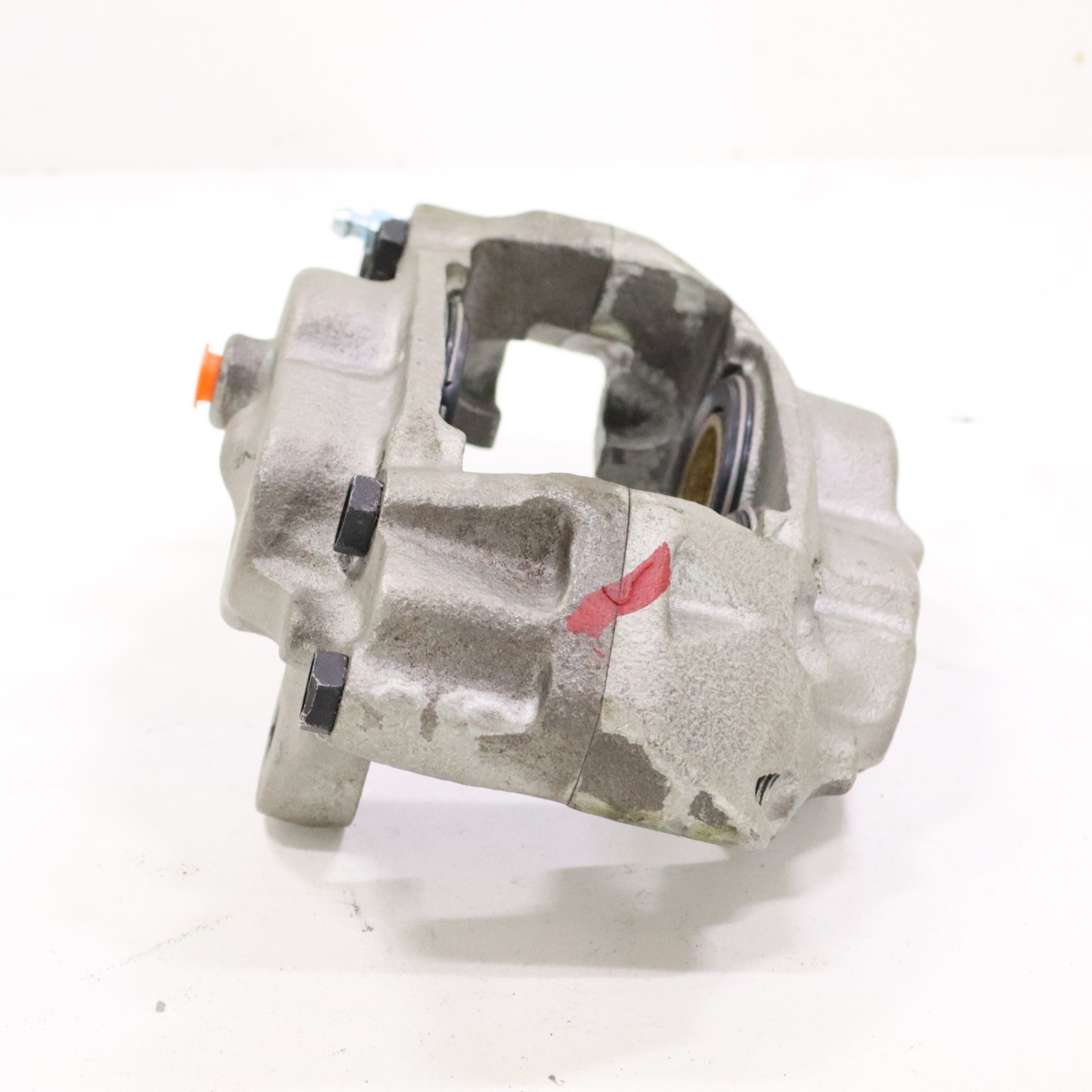 Toyota 4Runner Pickup 1984-1985 OEM Brake Caliper Front Right (Passenger Side) – Image 2