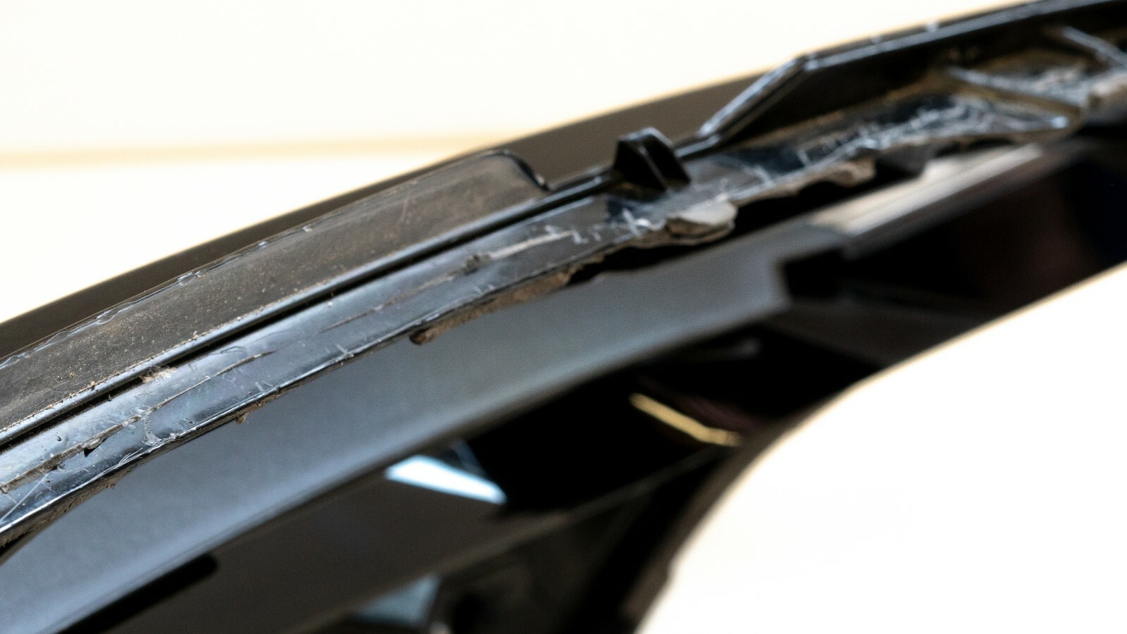Range Rover Sport 2018-2019 OEM Right Side Headlight Lens - Image 7