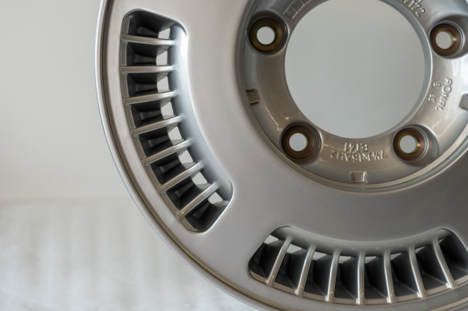Bentley Turbo R RL 15" rim OEM 1985 1986 Genuine Original Mag wheel 7.5x15 - Image 6