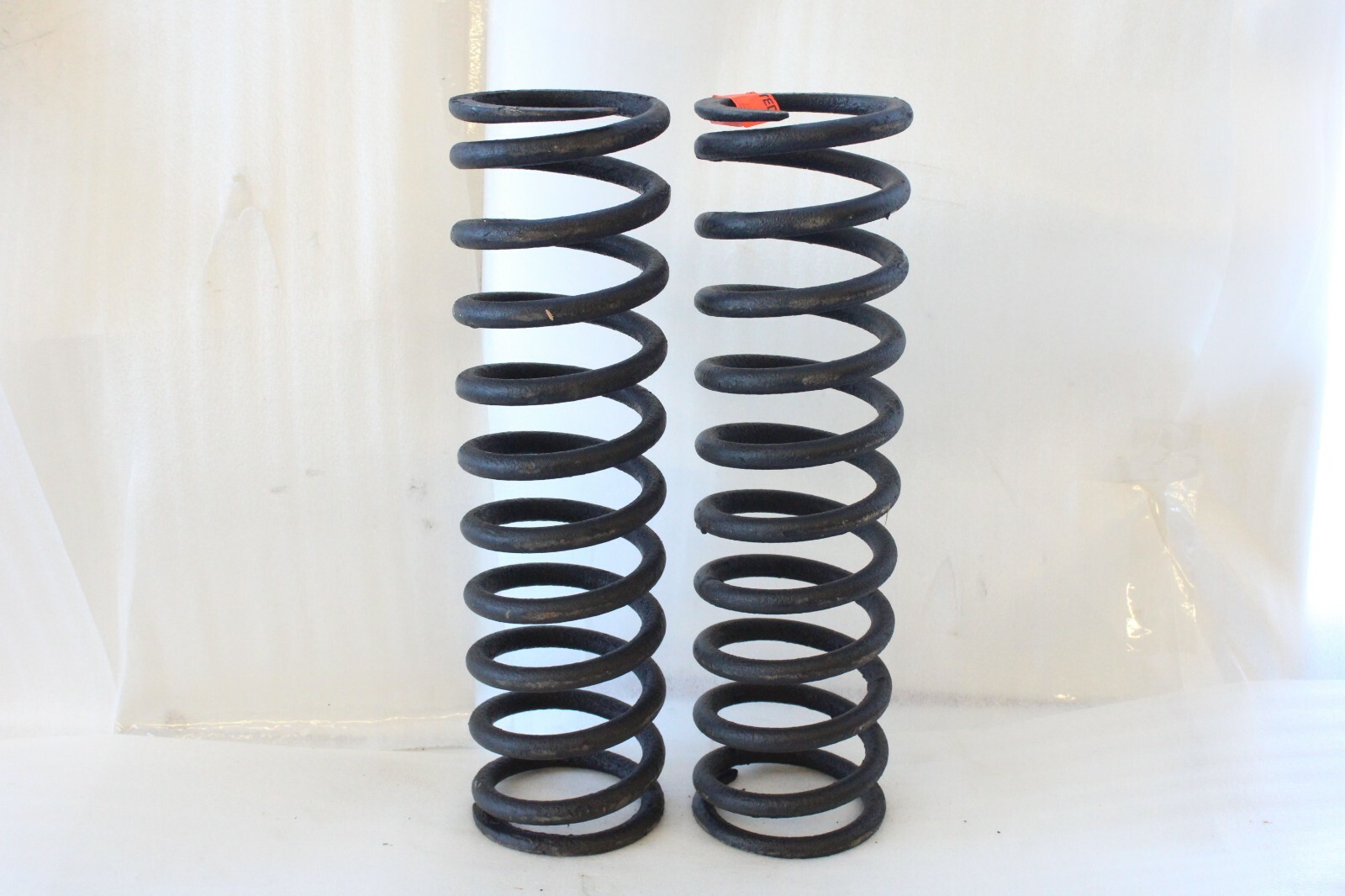 Rolls-Royce Silver Spirit 1988 OEM Coil Spring Set Rear UR23473, UR72471