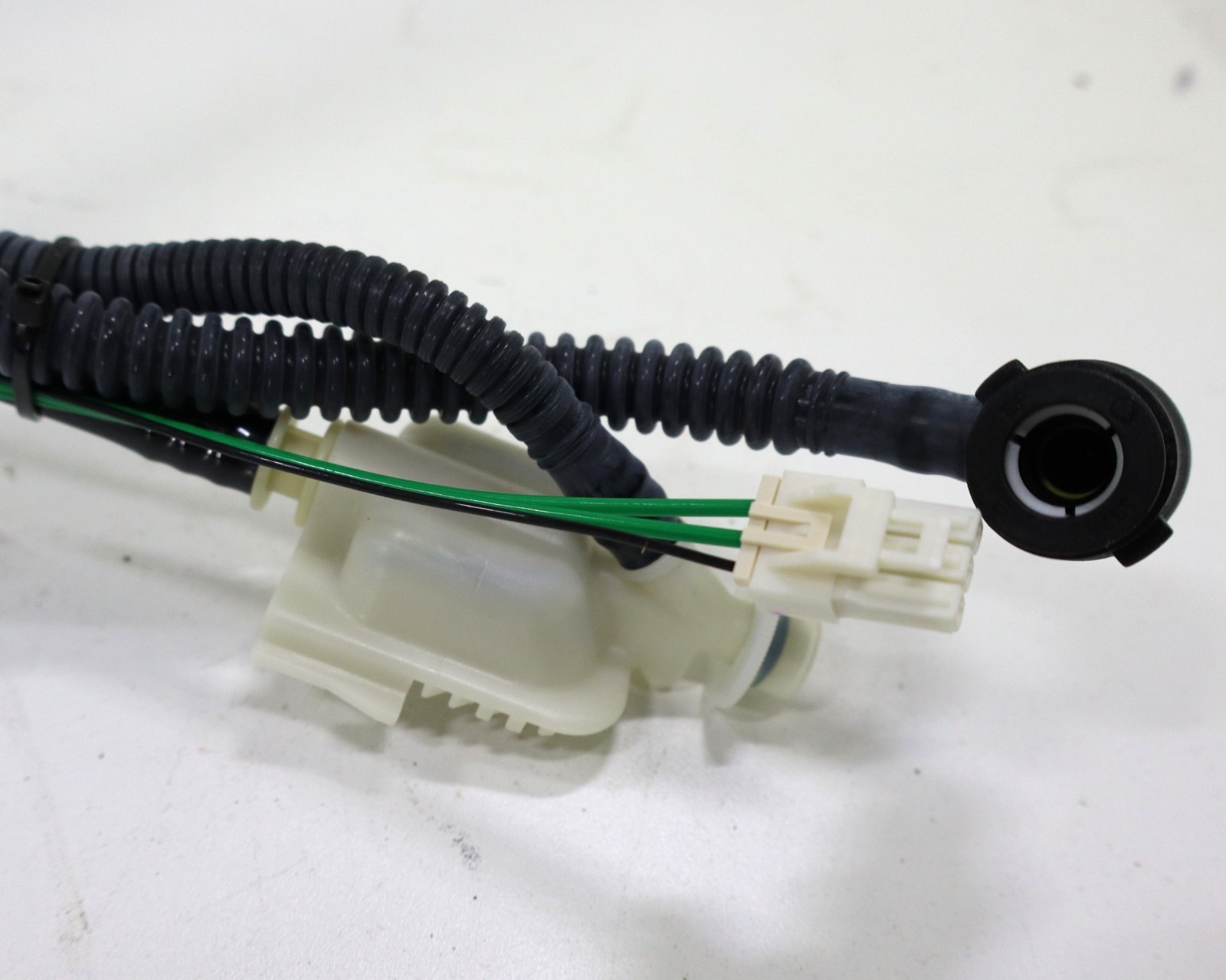 BMW 525i 530i 545i 550i 645Ci 650i 2004-2010 OEM Fuel Pump - Image 10